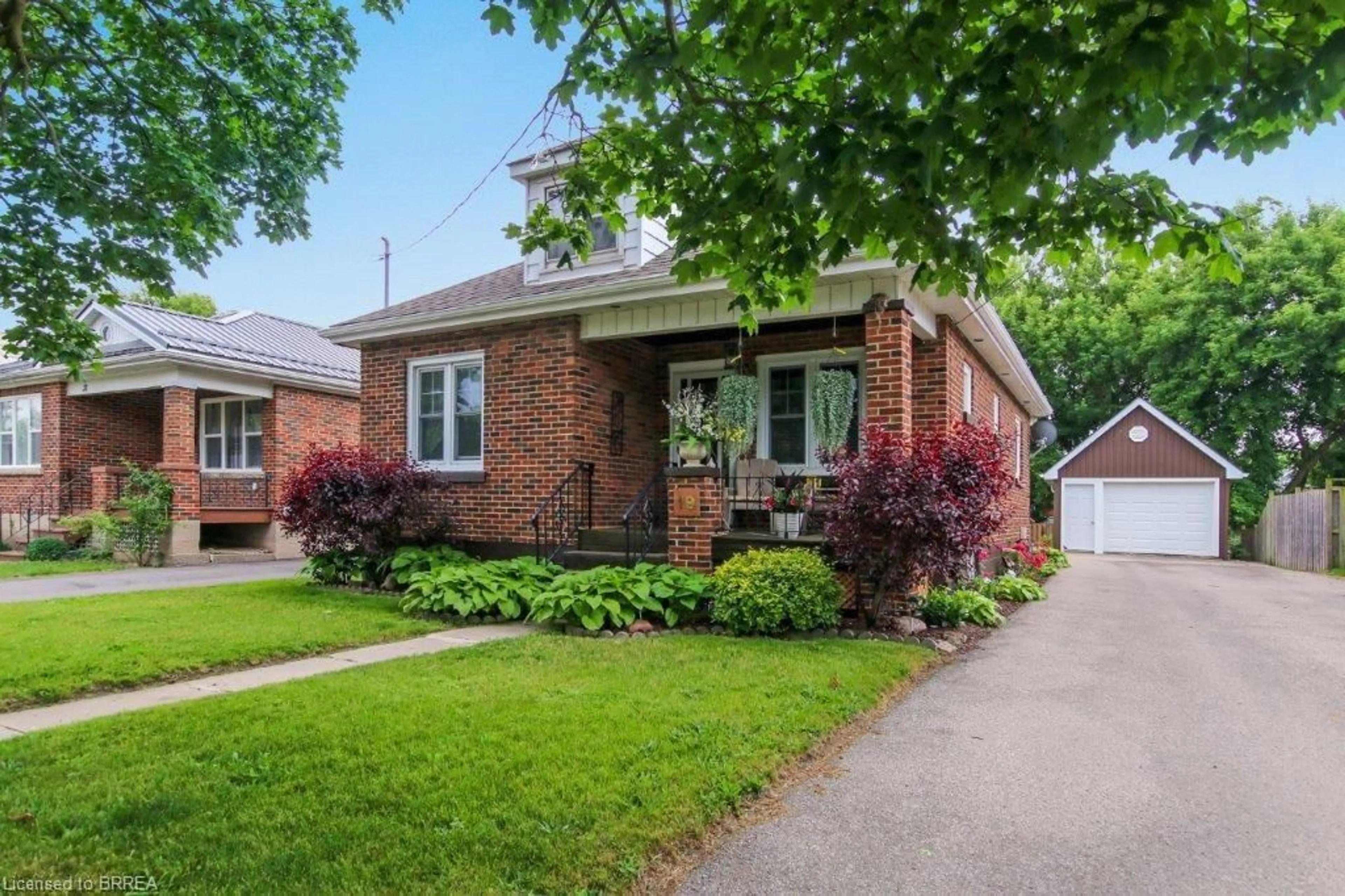 Home with brick exterior material, street for 19 Alice St, Brantford Ontario N3R 1Y1