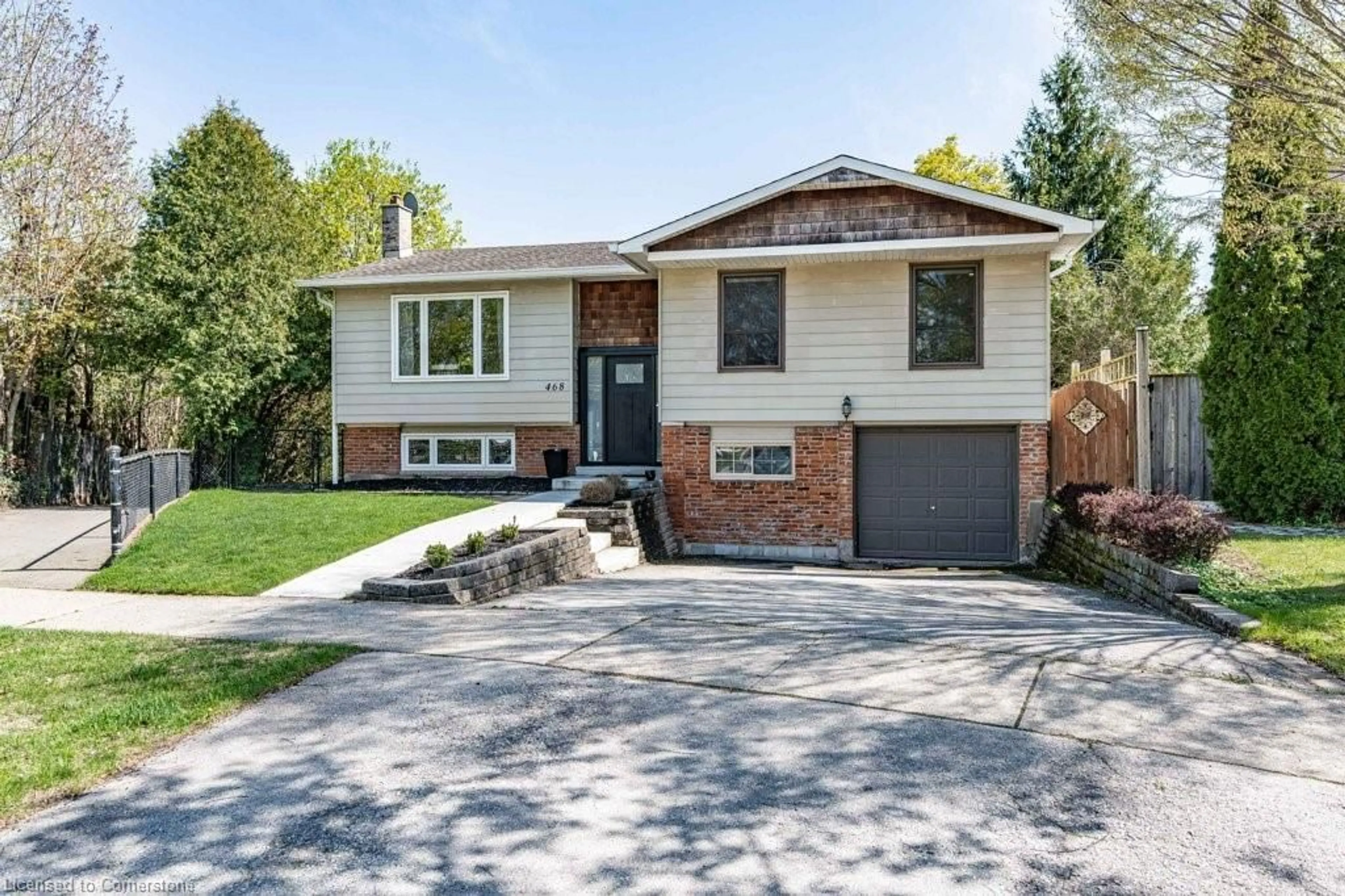 Home with brick exterior material, street for 468 Sparling Cres, Burlington Ontario L7L 5J4