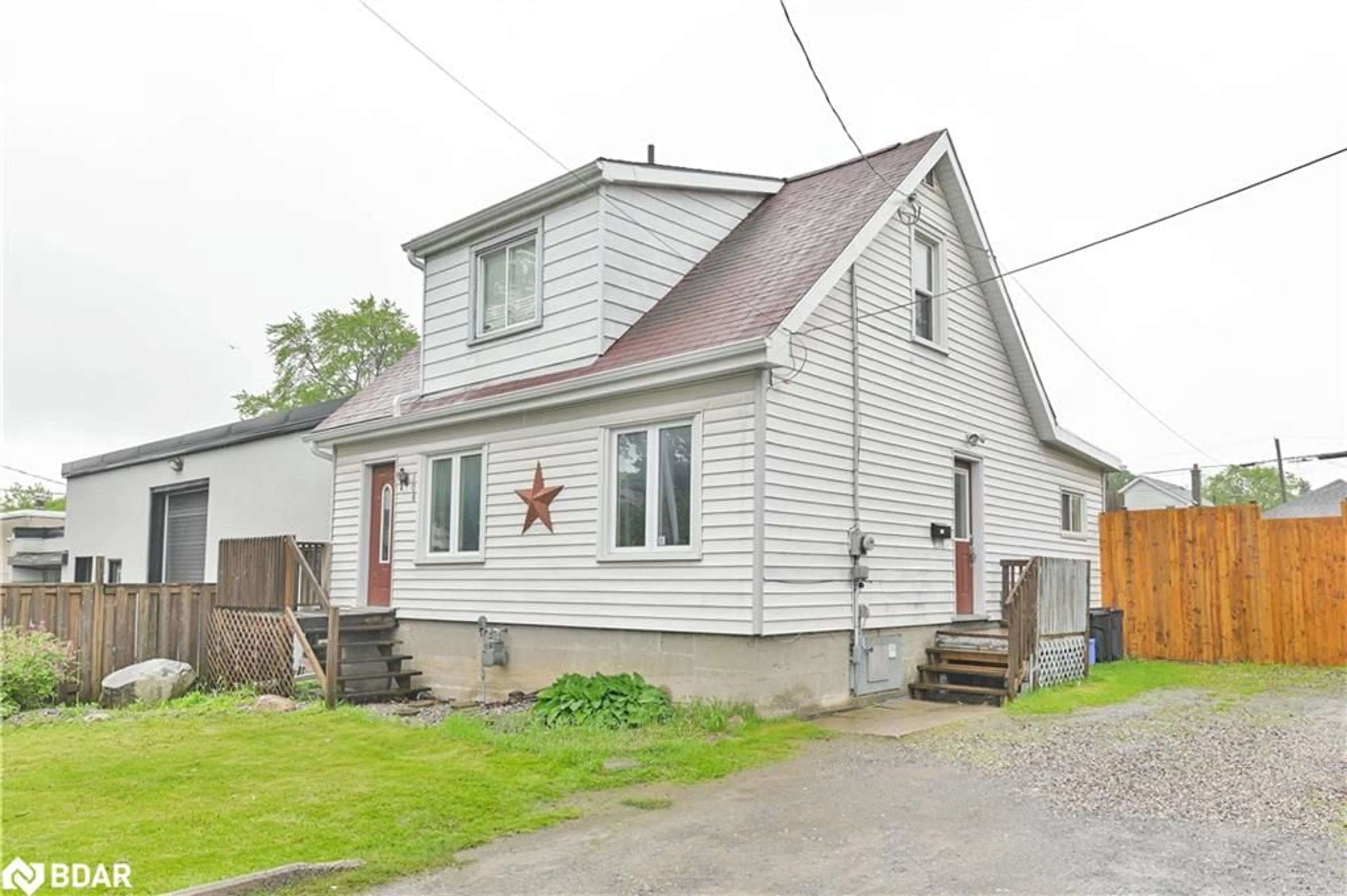 Home with vinyl exterior material, street for 108 Everett St, Belleville Ontario K8P 3K6