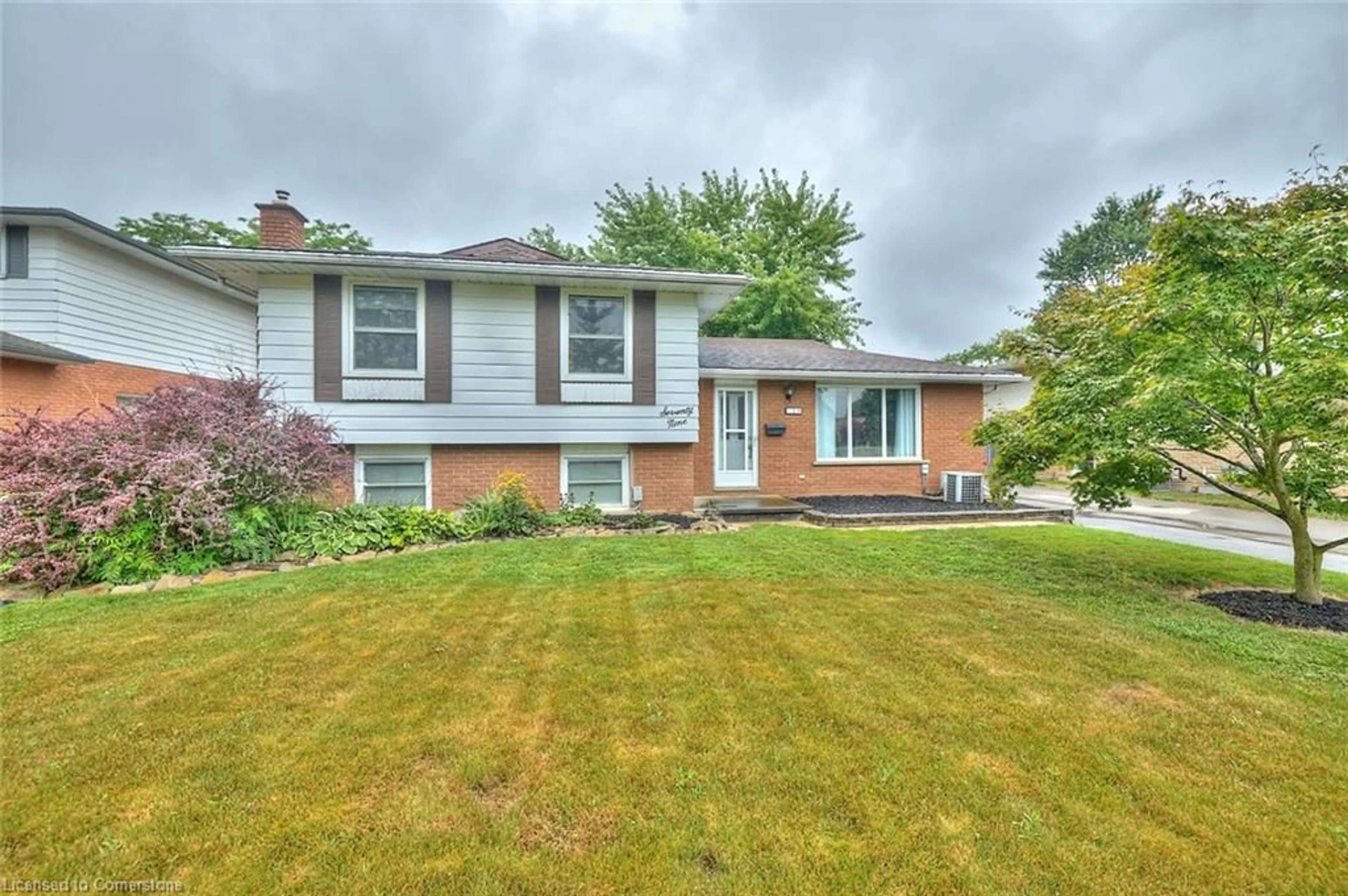 Home with vinyl exterior material, street for 79 Wellbrook Blvd, Welland Ontario L3C 5T6