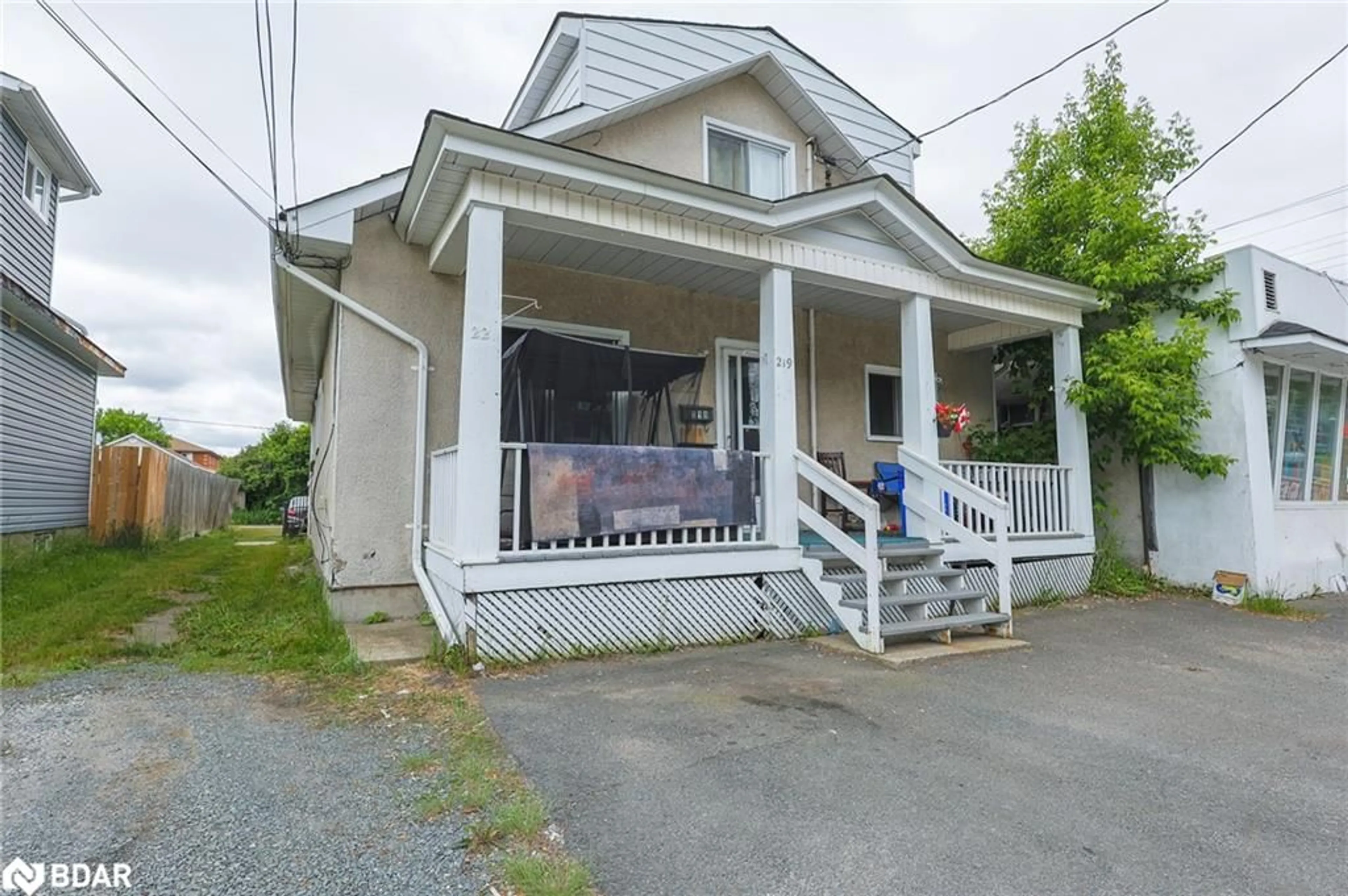 Unknown for 219-221 King St, Greater Sudbury Ontario P3C 2W2