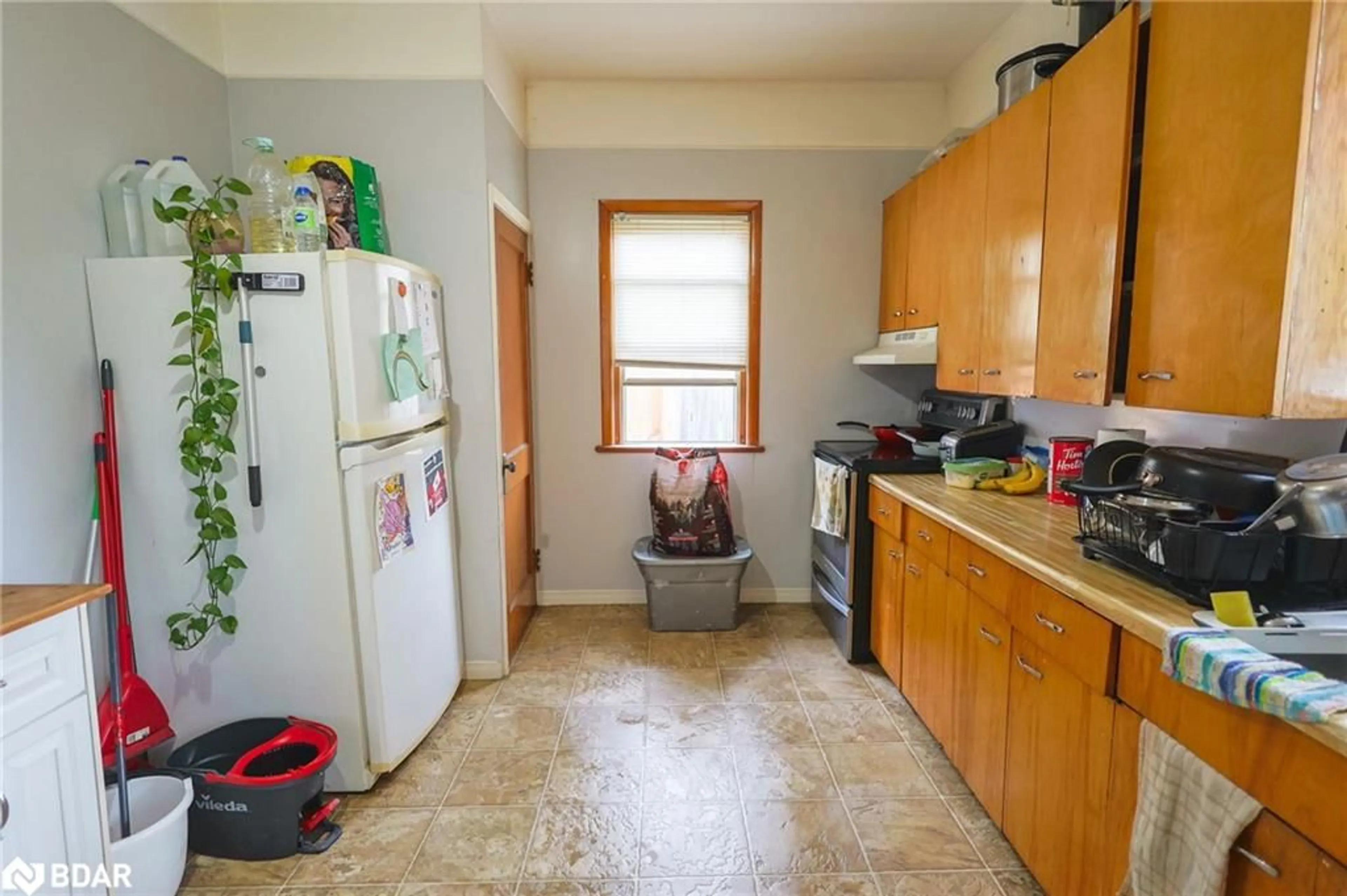 Standard kitchen, unknown for 219-221 King St, Greater Sudbury Ontario P3C 2W2