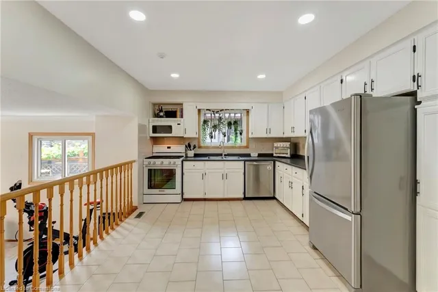 Additional image 41 of 182 Solomon Cres