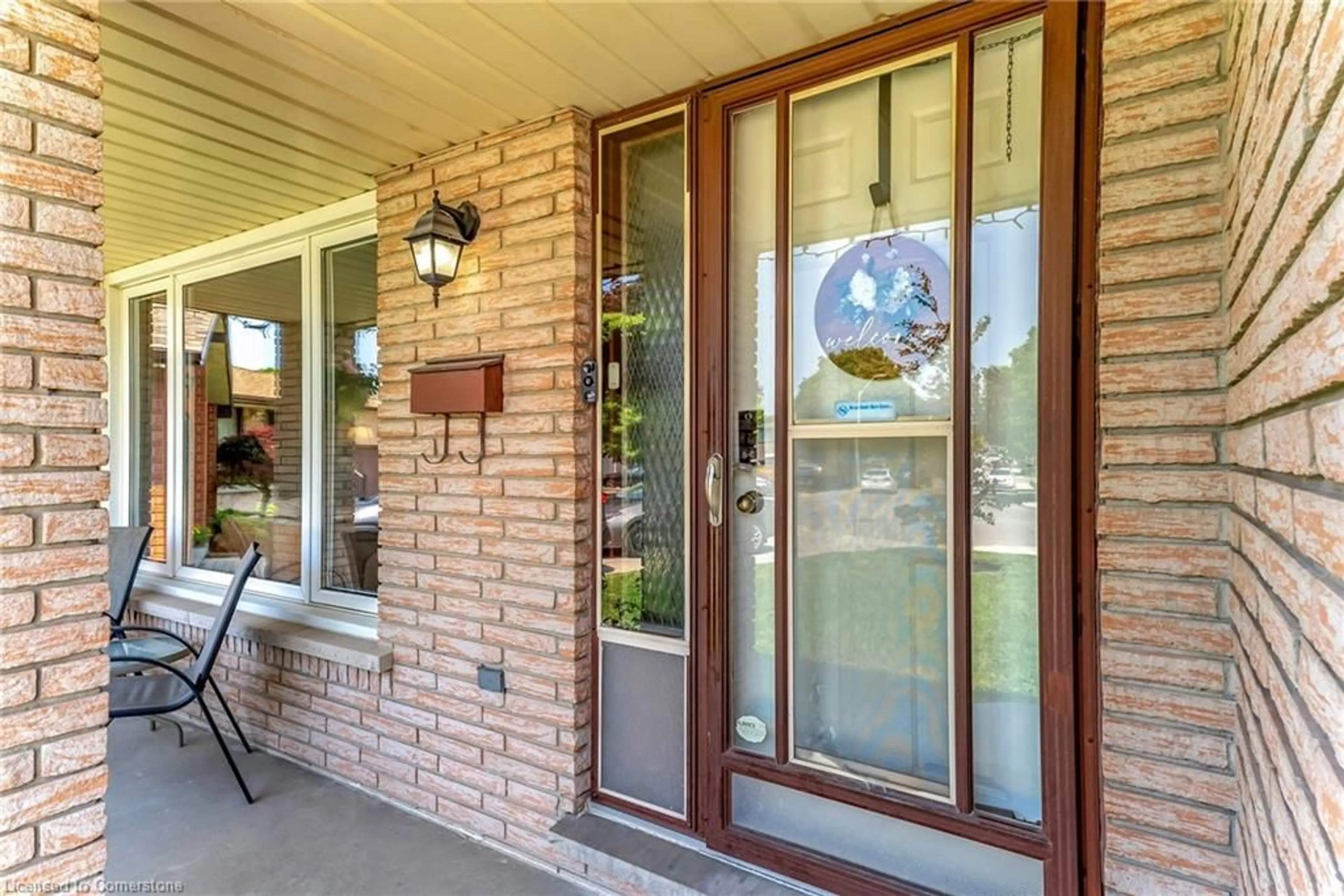 Unknown for 182 Solomon Cres, Hamilton Ontario L8W 2G7
