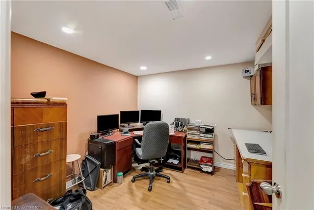 Additional image 19 of 182 Solomon Cres