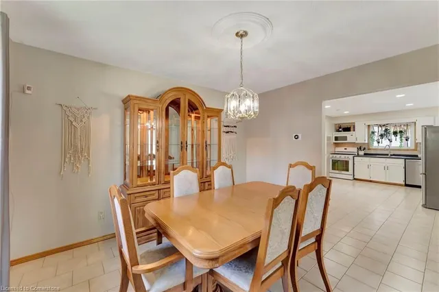 Additional image 43 of 182 Solomon Cres