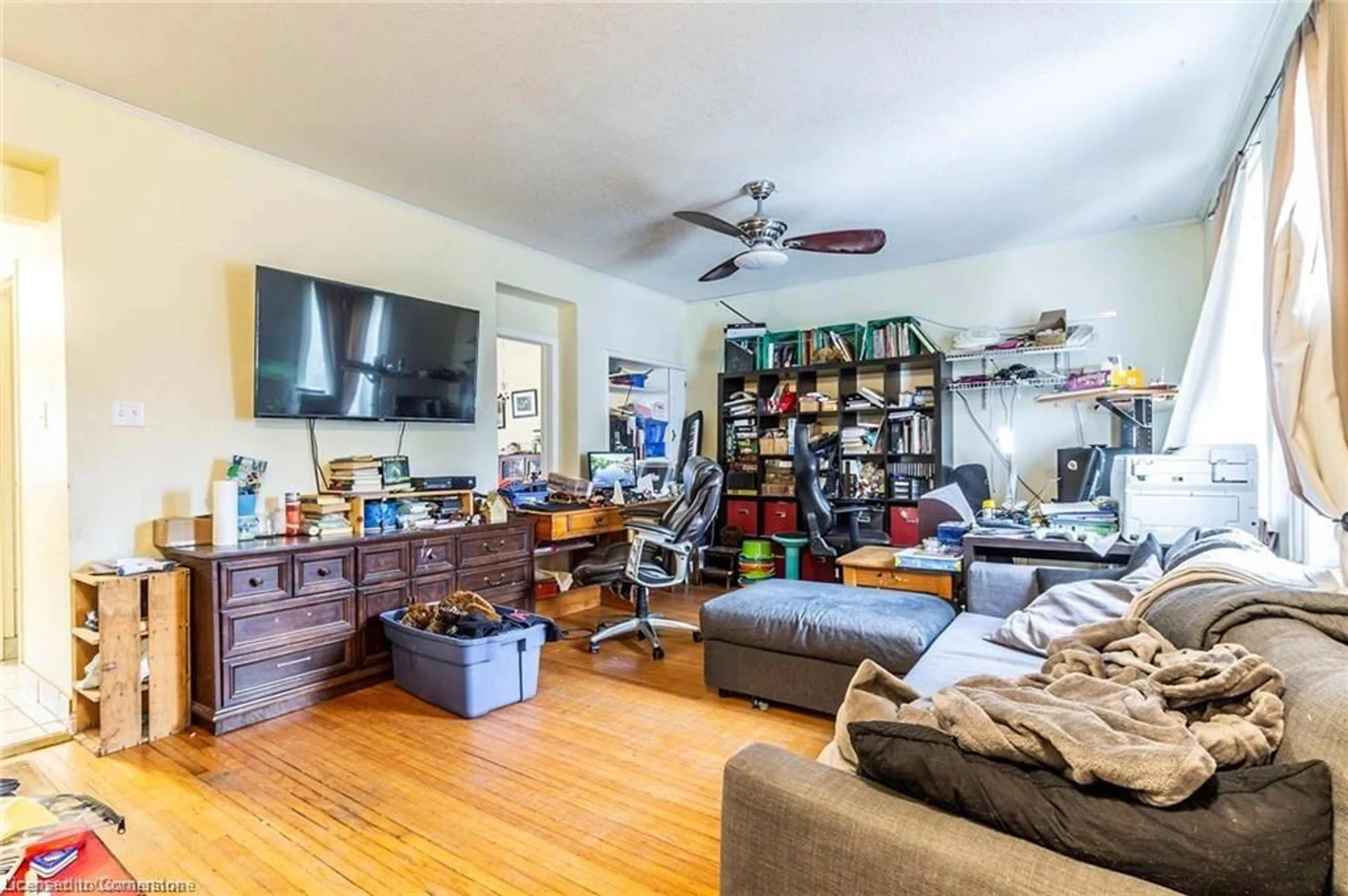 Living room with furniture, unknown for 46 Shanley St, Kitchener Ontario N2H 5N9
