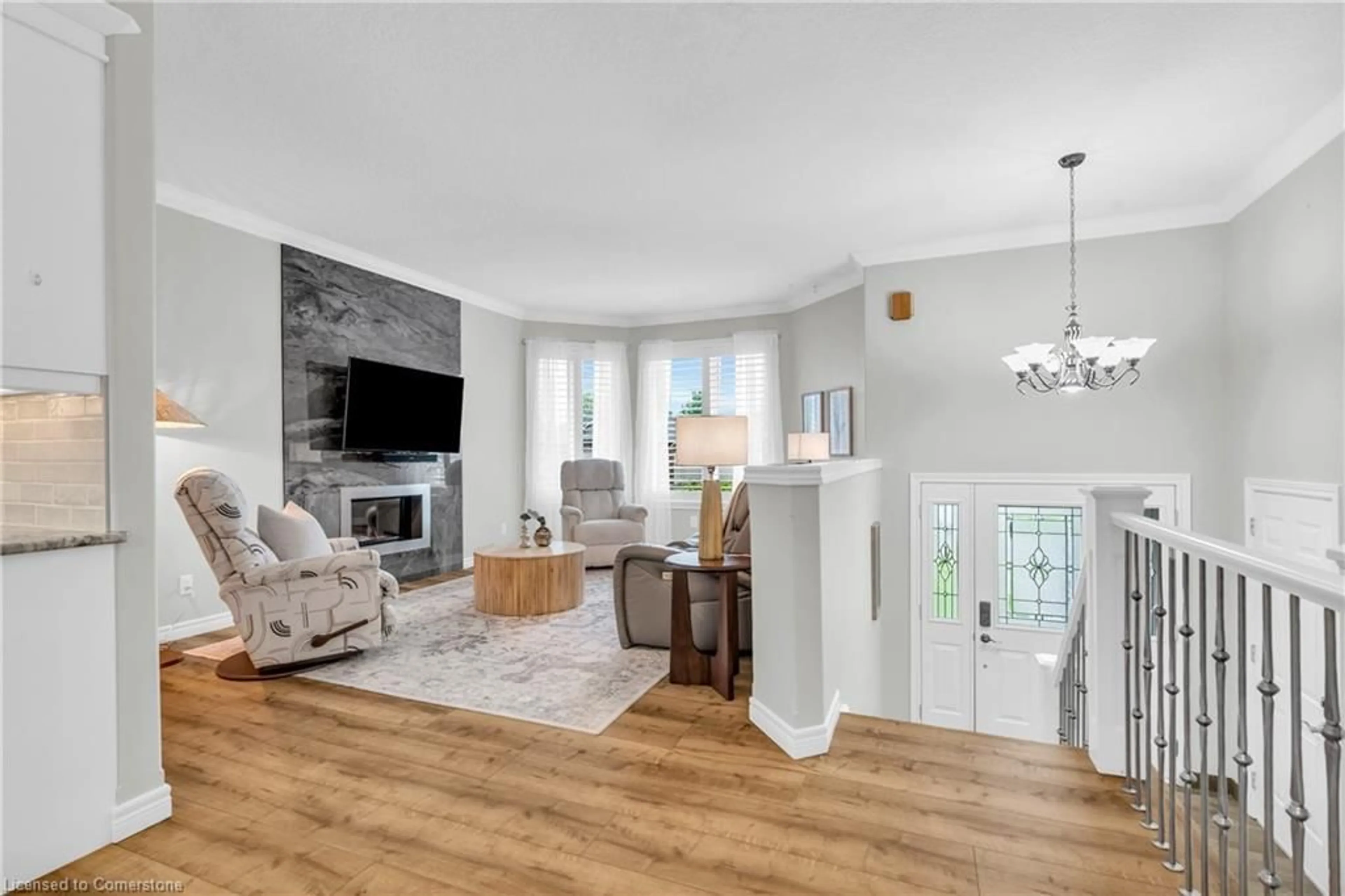 Living room with furniture, unknown for 33 Long Lane, Paris Ontario N3L 4E9