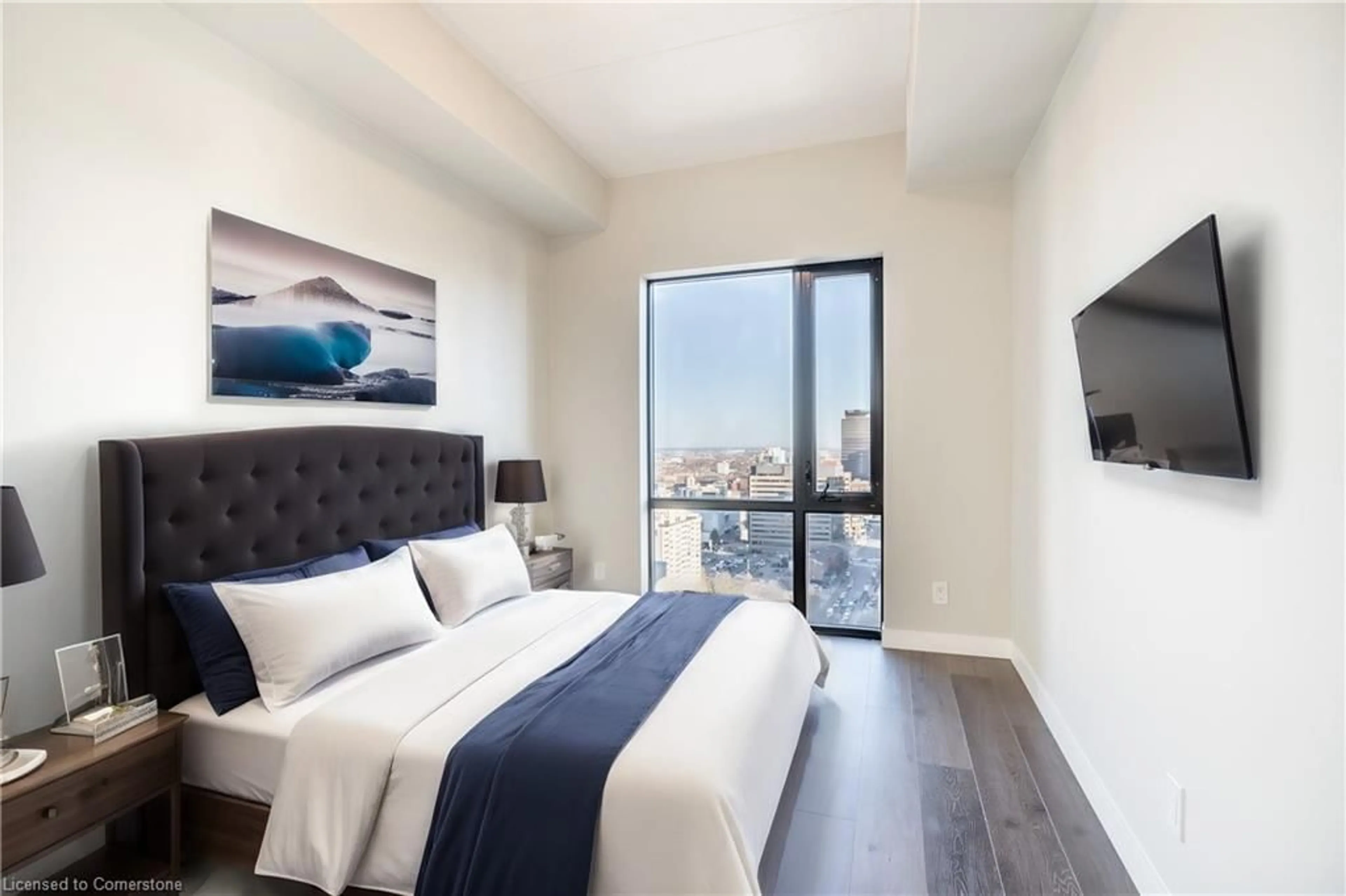 Bedroom with bed, unknown for 15 Queen St #2014, Hamilton Ontario L8P 0C6