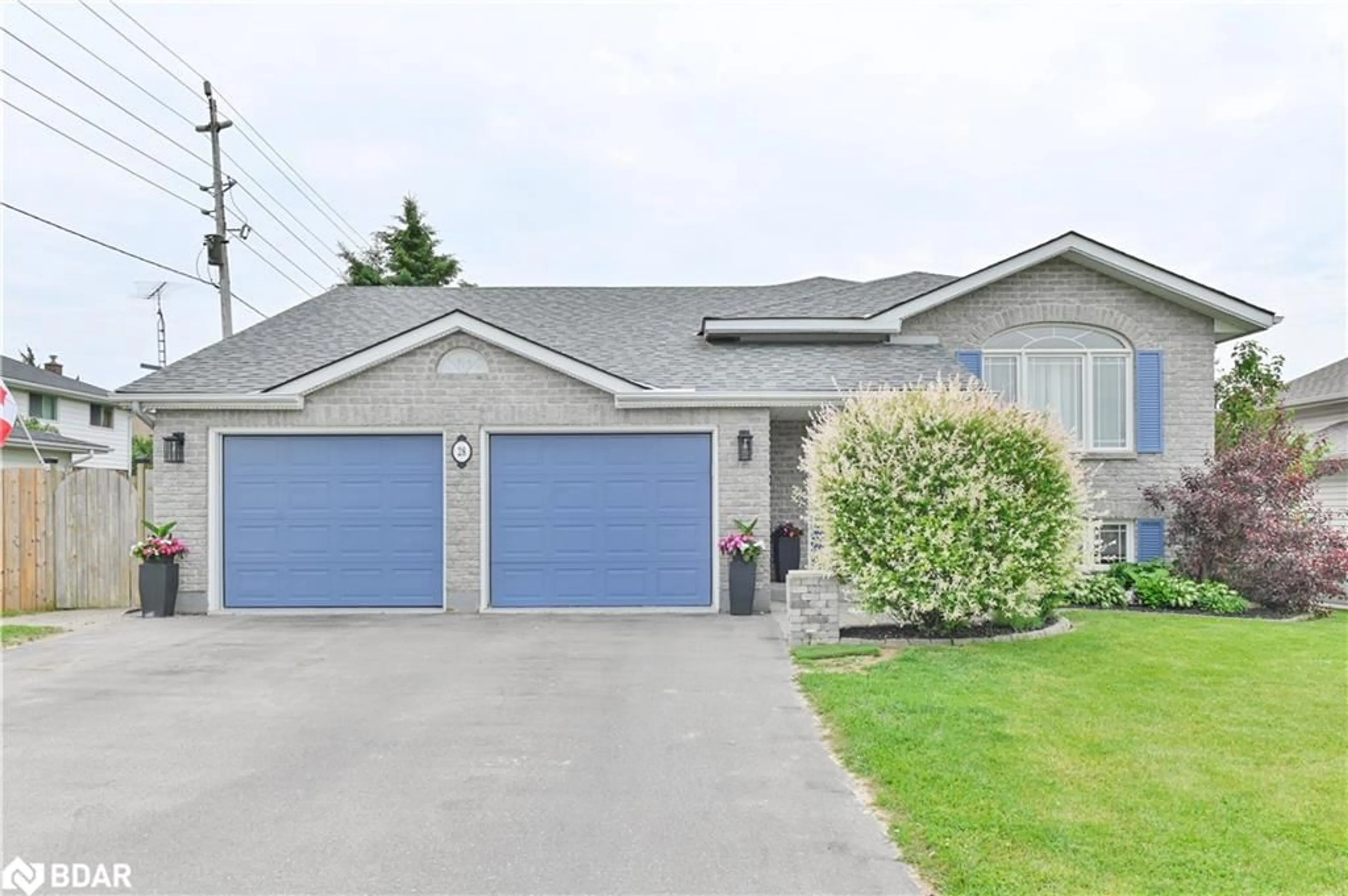 Home with vinyl exterior material, street for 28 Belvedere Rd, Trenton Ontario K8V 4B1
