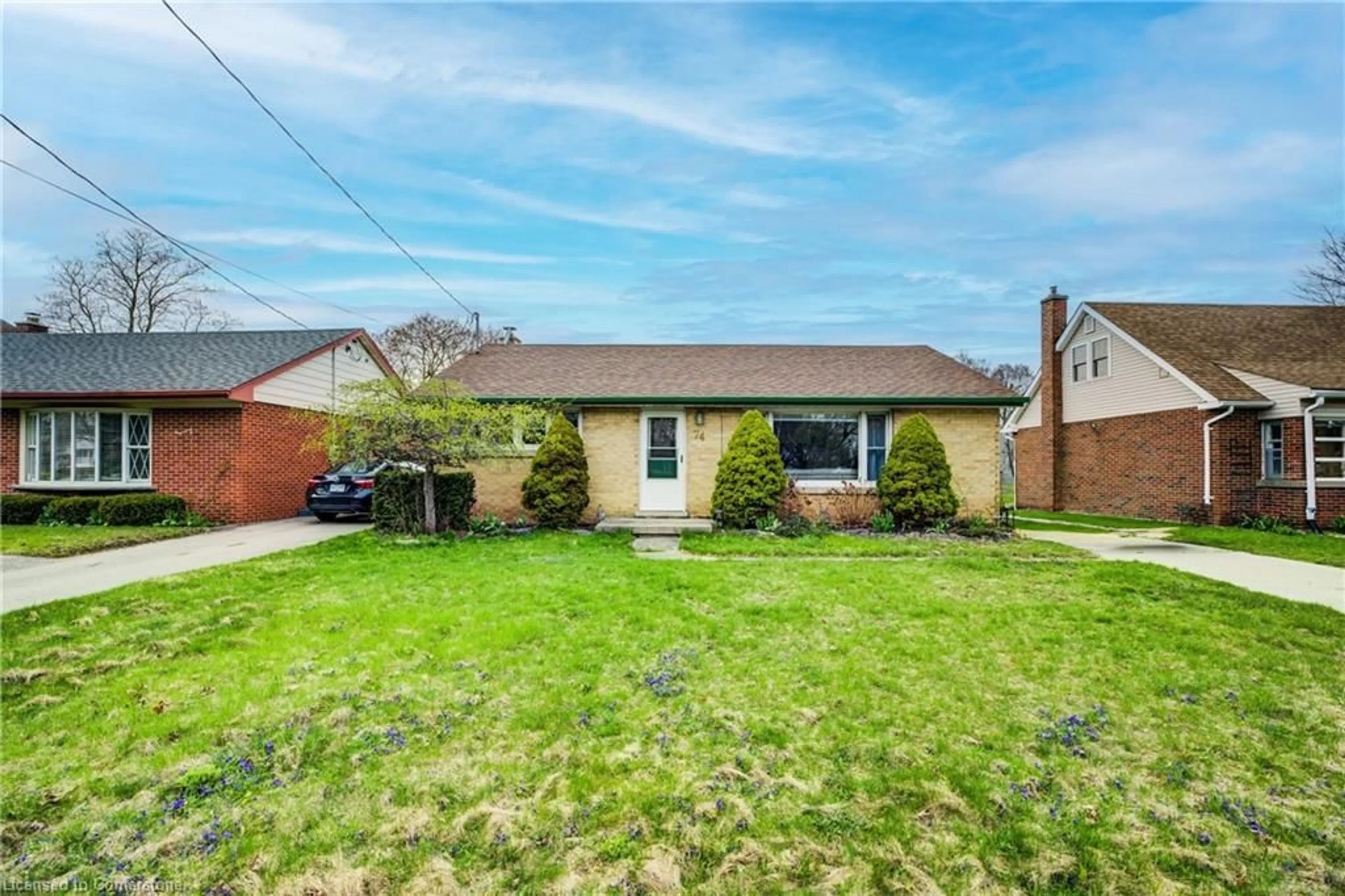 Unknown for 74 Chelsea Rd, Kitchener Ontario N2B 1H9