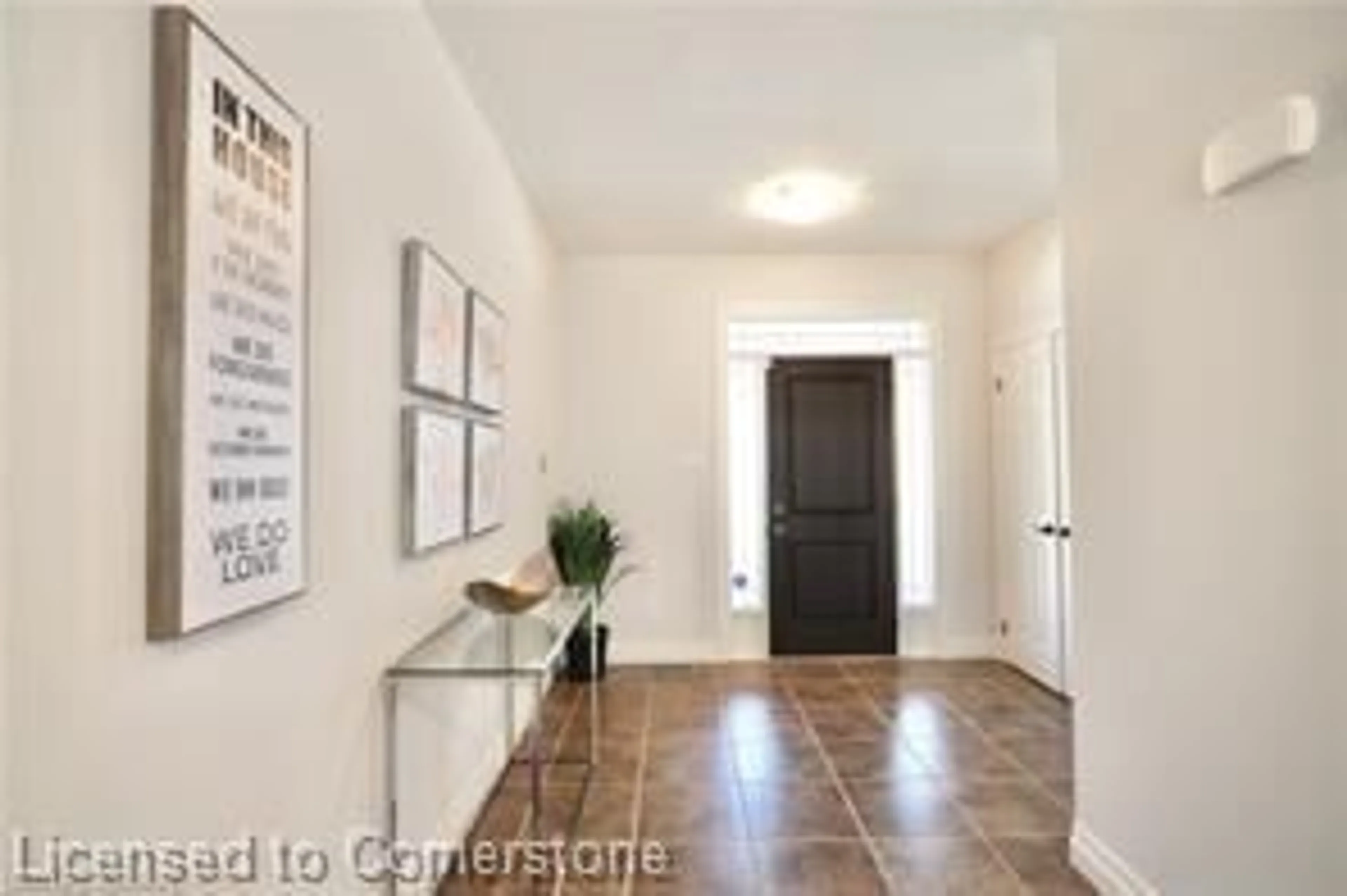 Indoor entryway for 341 Zeller Dr, Kitchener Ontario N2A 0B2