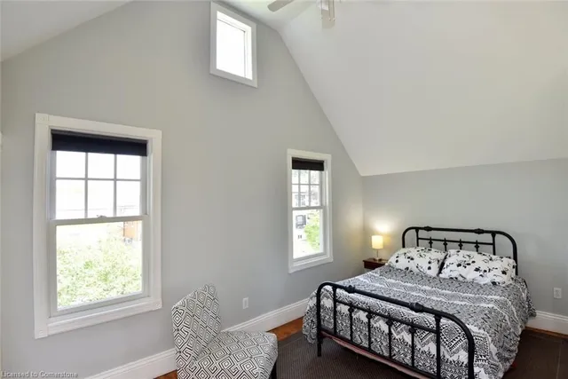 Additional property image - 61 Burlington St
