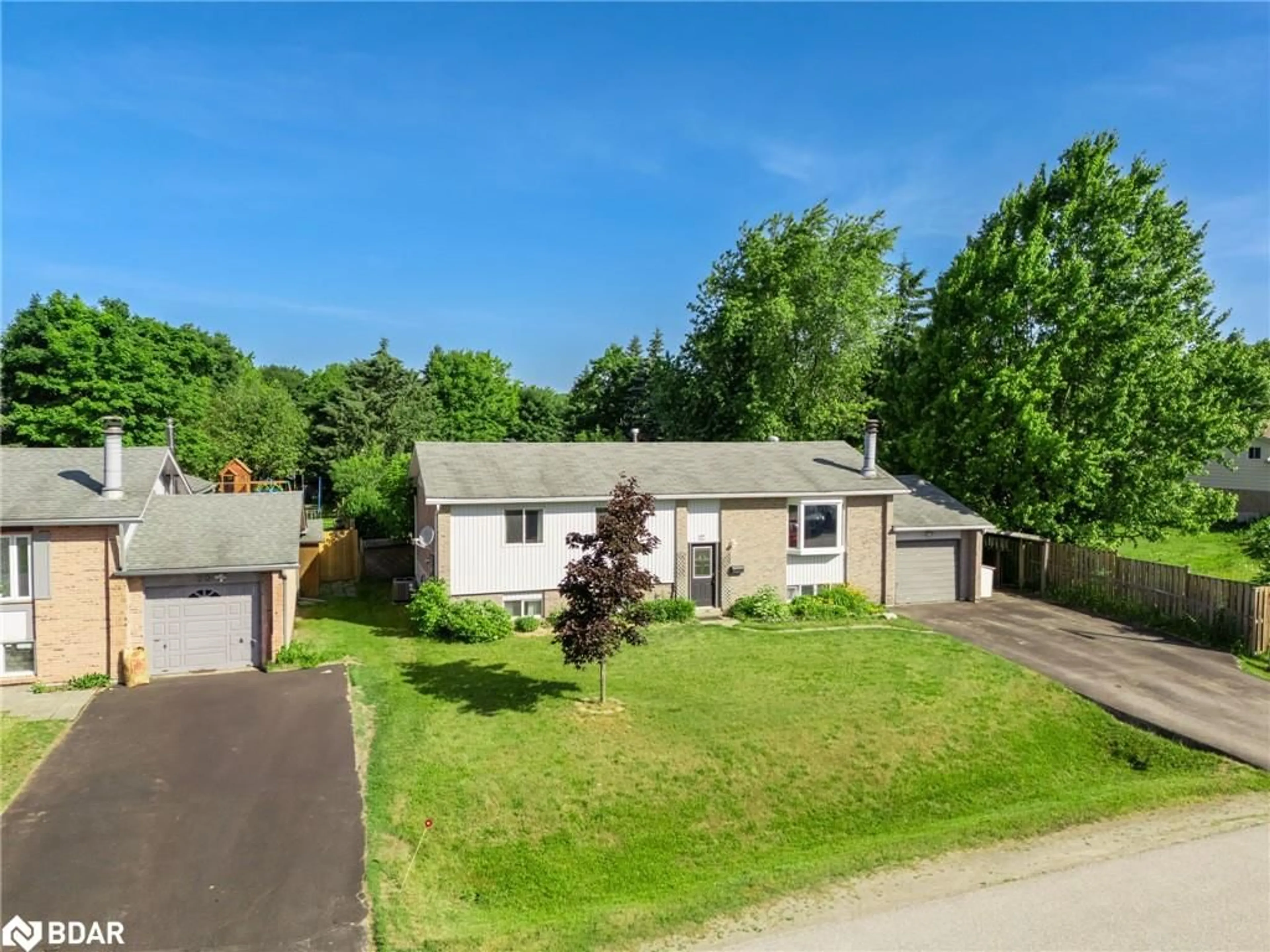 A pic from outside/outdoor area/front of a property/back of a property/a pic from drone, street for 22 Douglas Cres, Hillsburgh Ontario N0B 1Z0