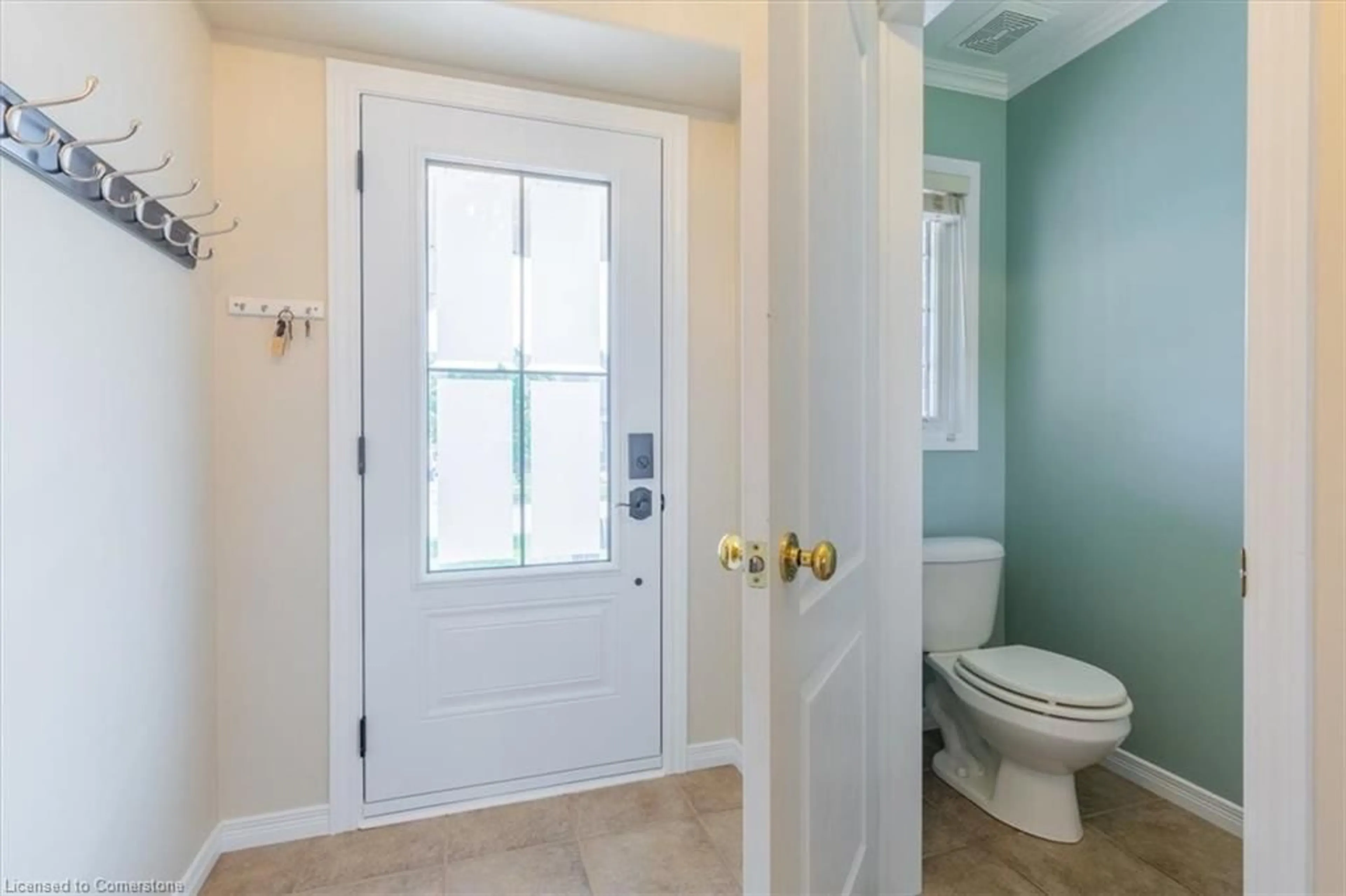 Indoor entryway for 4 Ruthven Cres, Alliston Ontario L9R 0A7
