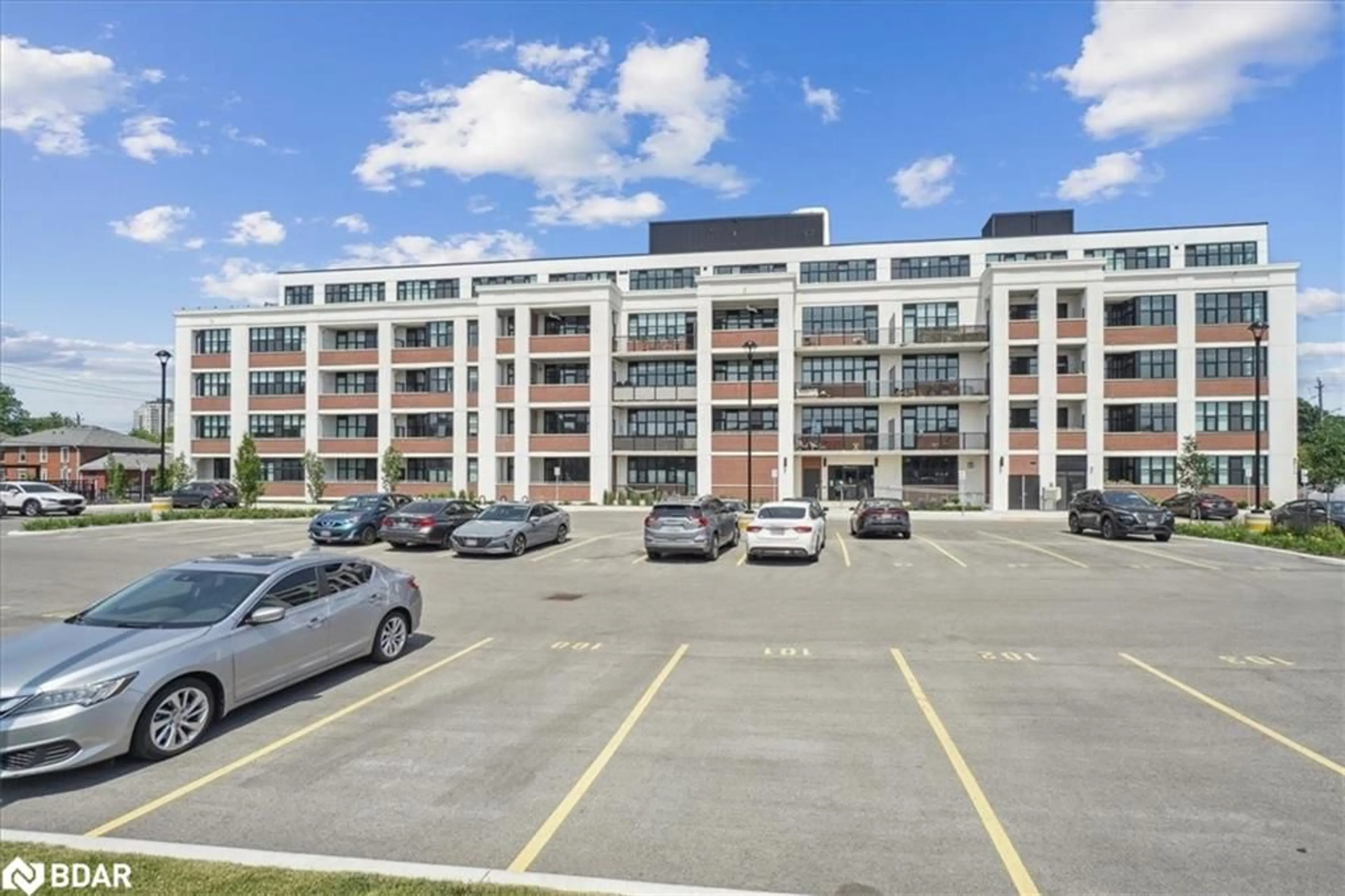 Unknown for 120 Huron St #321, Guelph Ontario N1E 0T8