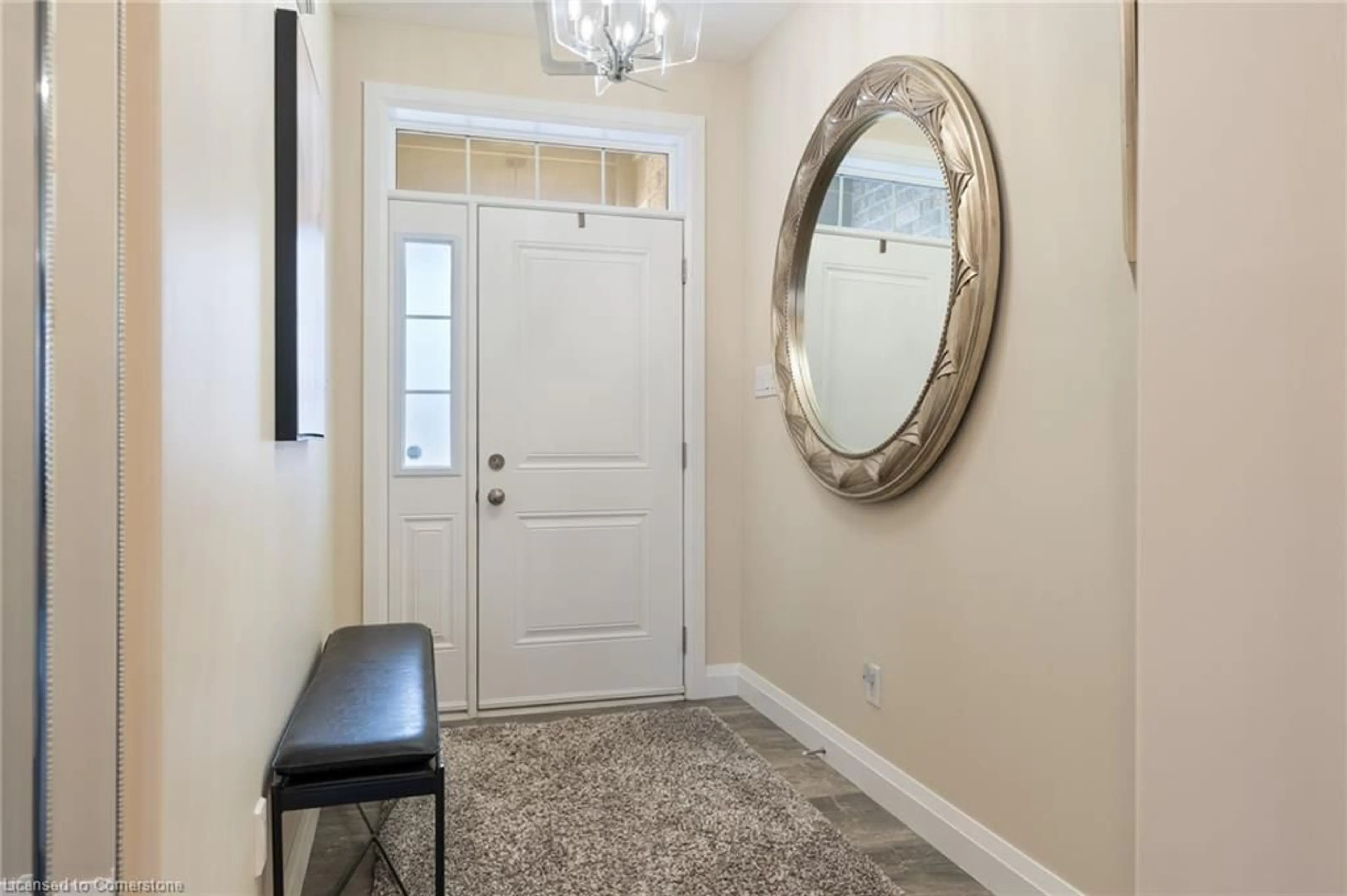 Indoor entryway for 50 Vanrooy Trail, Waterford Ontario N0E 1Y0