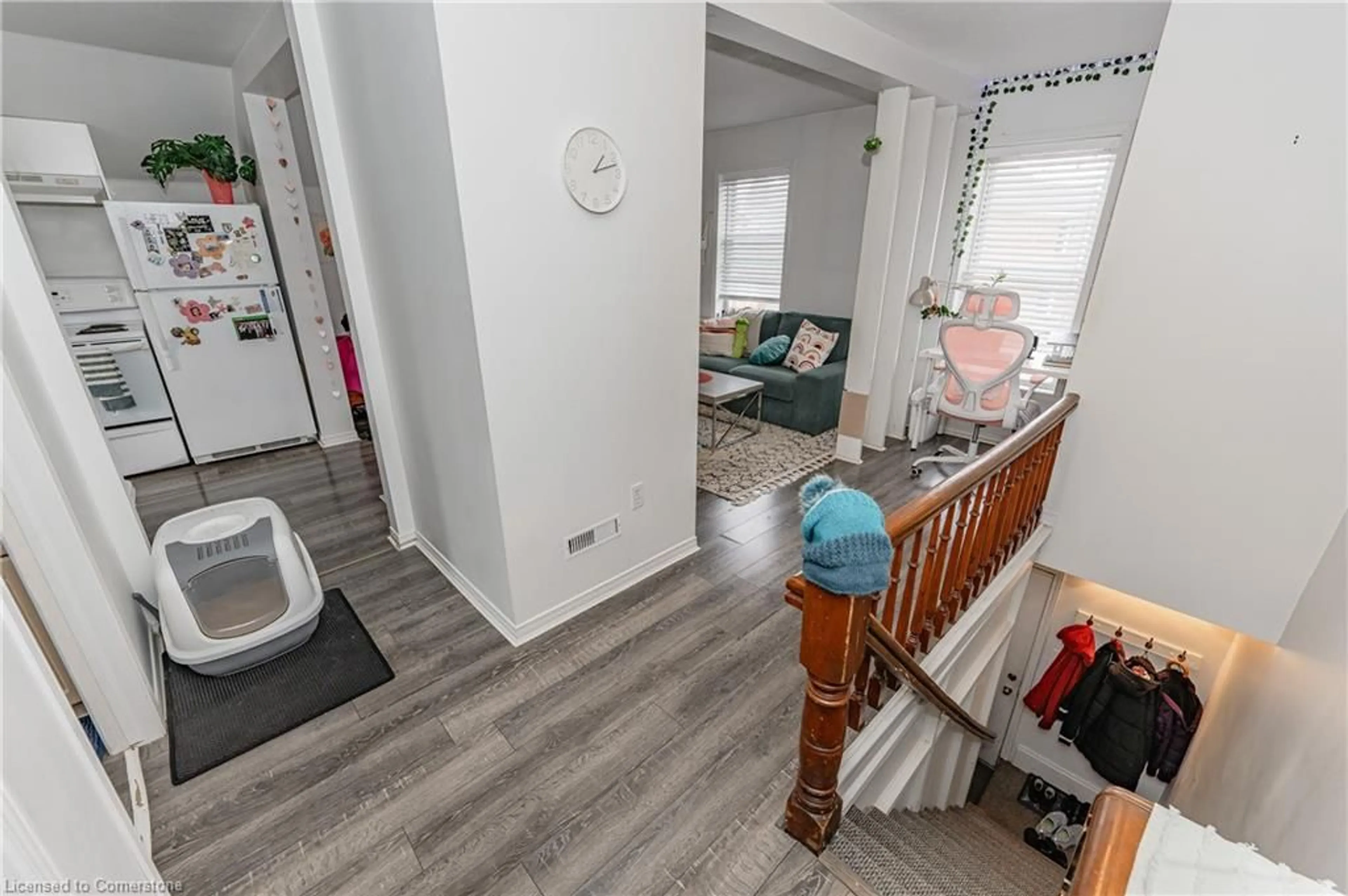 A pic of a room for 155 Weber St, Kitchener Ontario N2H 1E1