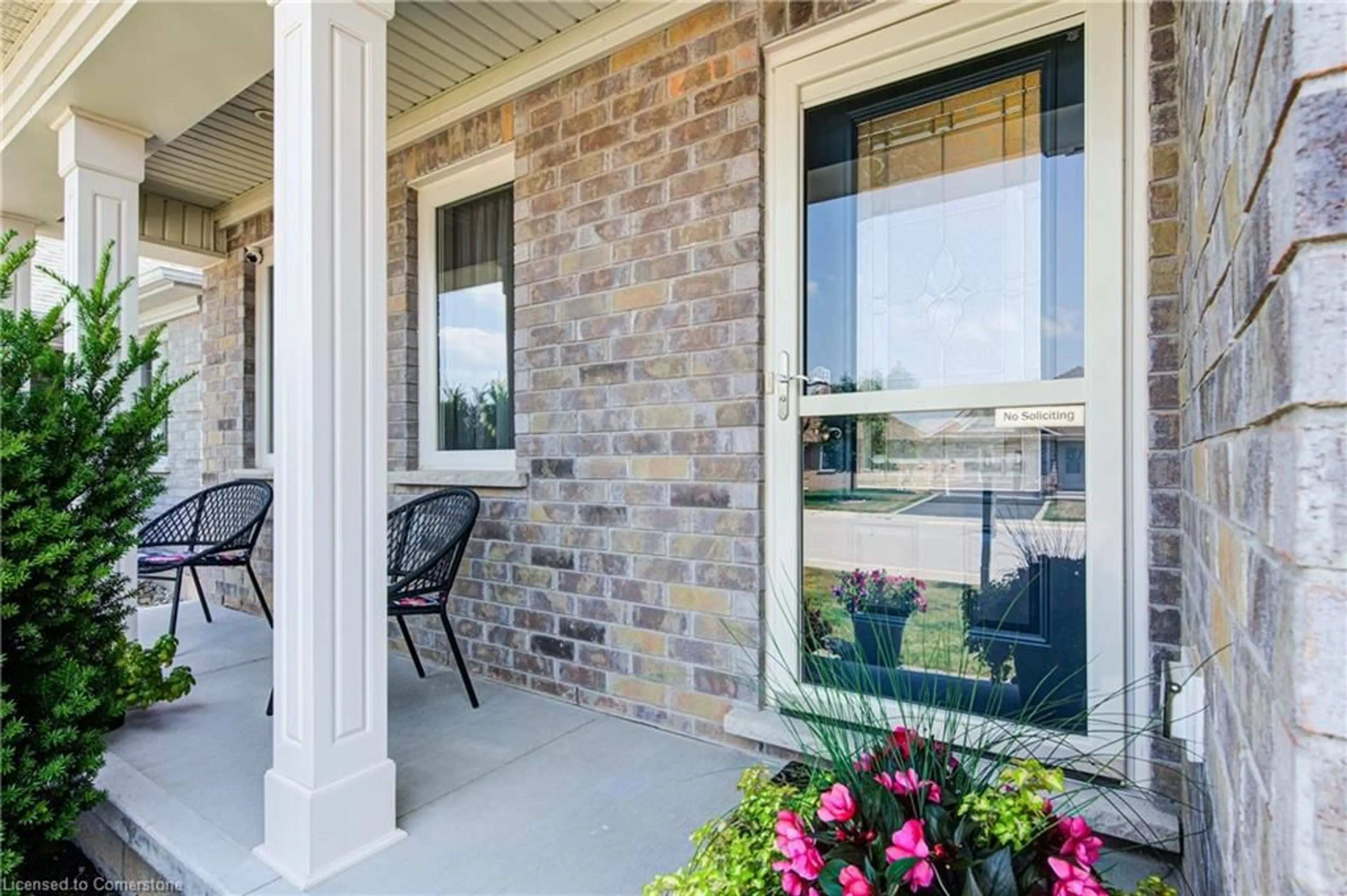 Patio, unknown for 29 Esseltine Drive Dr, Tillsonburg Ontario N4G 0G2