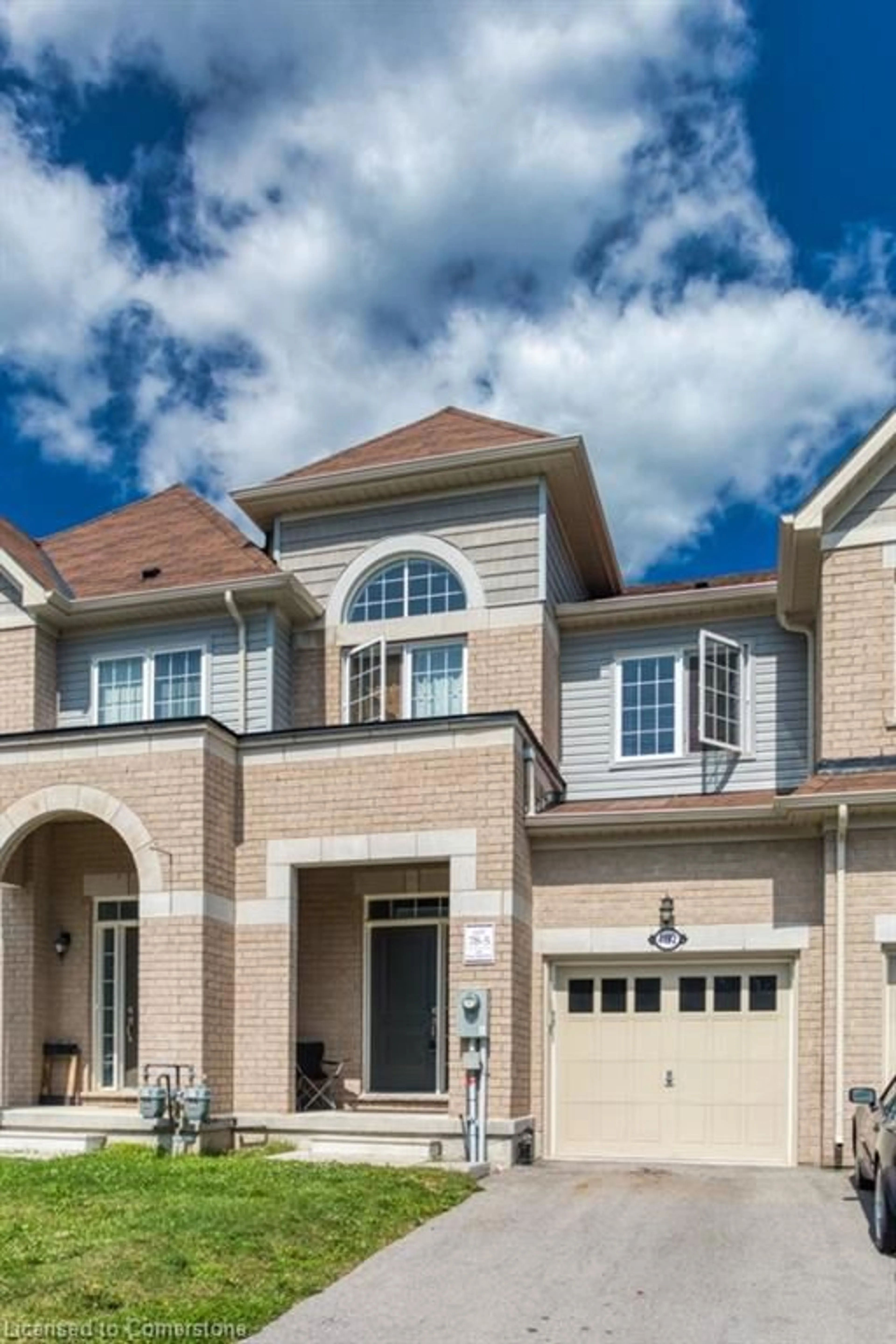 Home with brick exterior material, street for 4192 Cherry Heights Blvd, Beamsville Ontario L3J 0R3