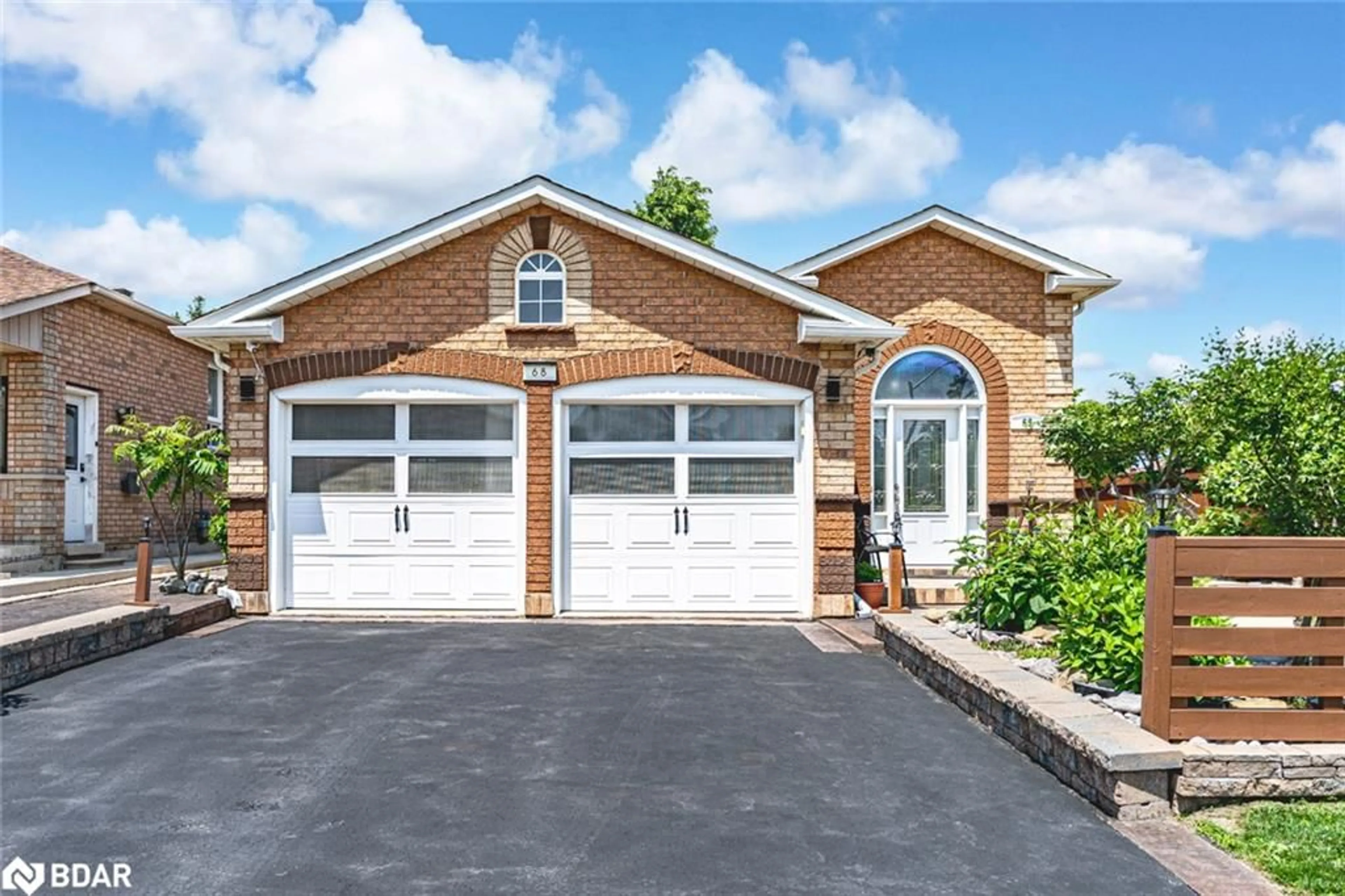 Home with brick exterior material, street for 68 Coughlin Rd, Barrie Ontario L4N 0L5