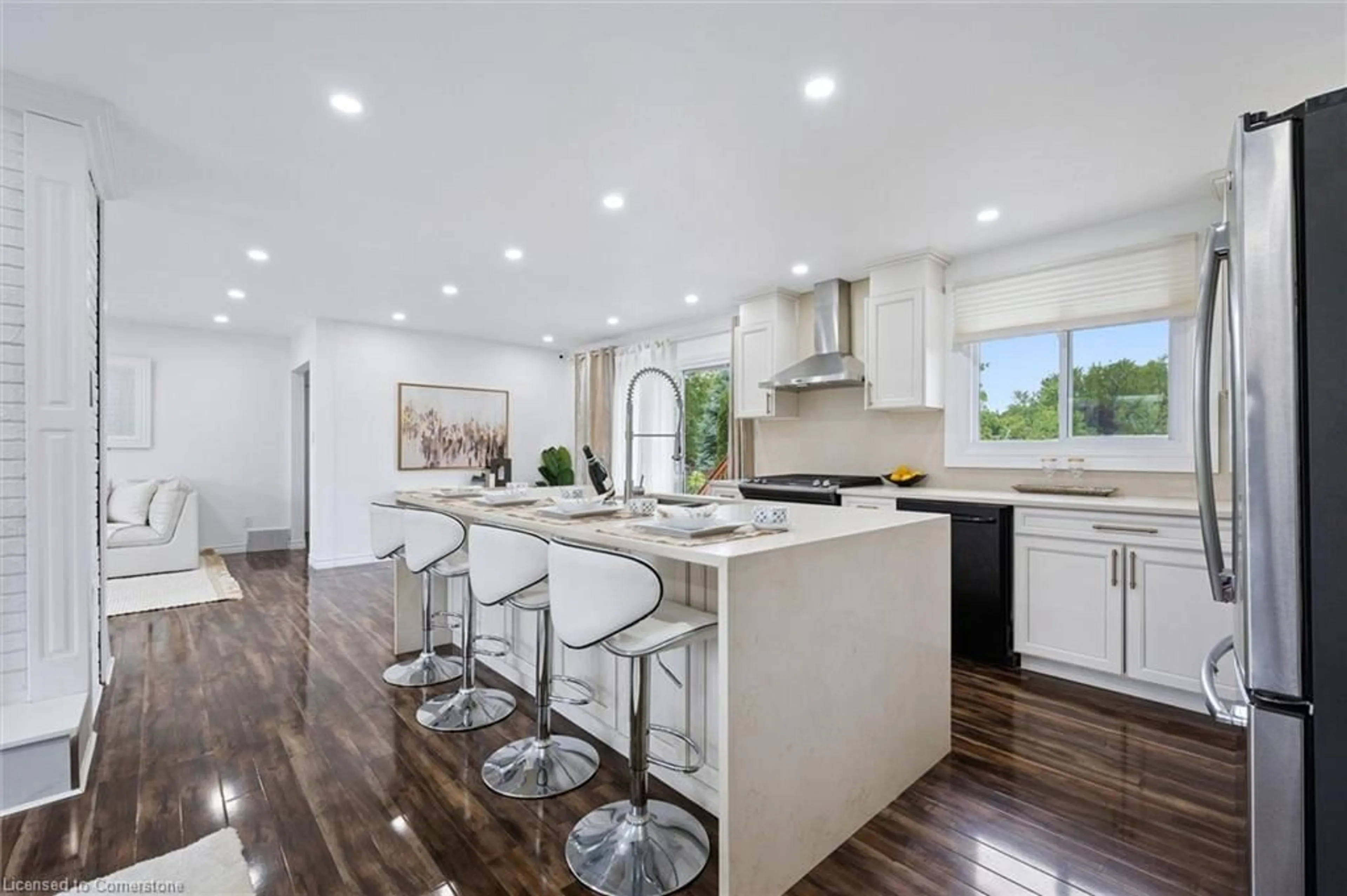 Open concept kitchen, unknown for 7648 Wellington Rd 34, Puslinch Ontario N0B 2J0