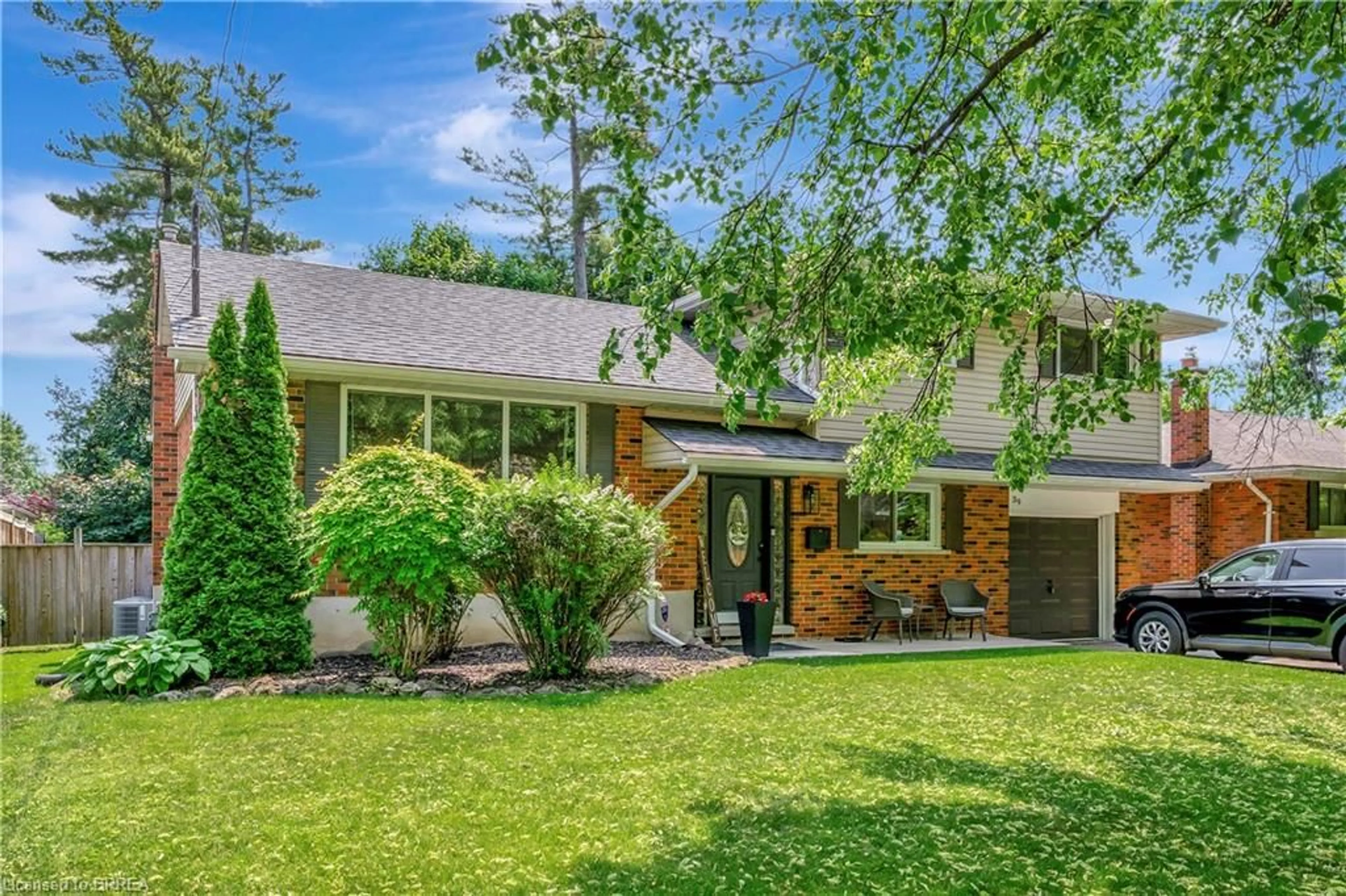 Home with brick exterior material, street for 39 Pusey Blvd, Brantford Ontario N3R 2S1