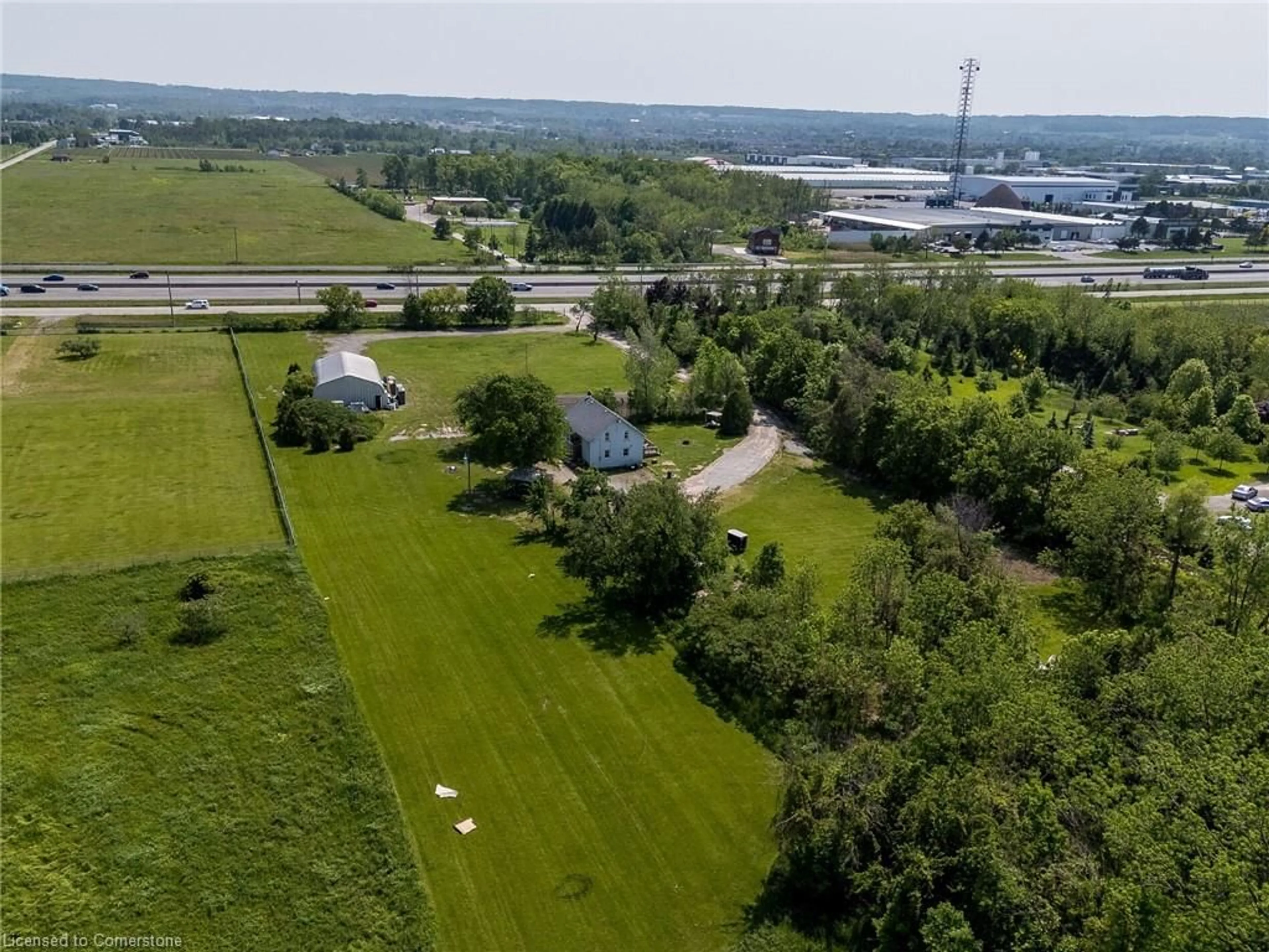 A pic from outside/outdoor area/front of a property/back of a property/a pic from drone, unknown for 4613 North Service Rd, Beamsville Ontario L0R 1B1