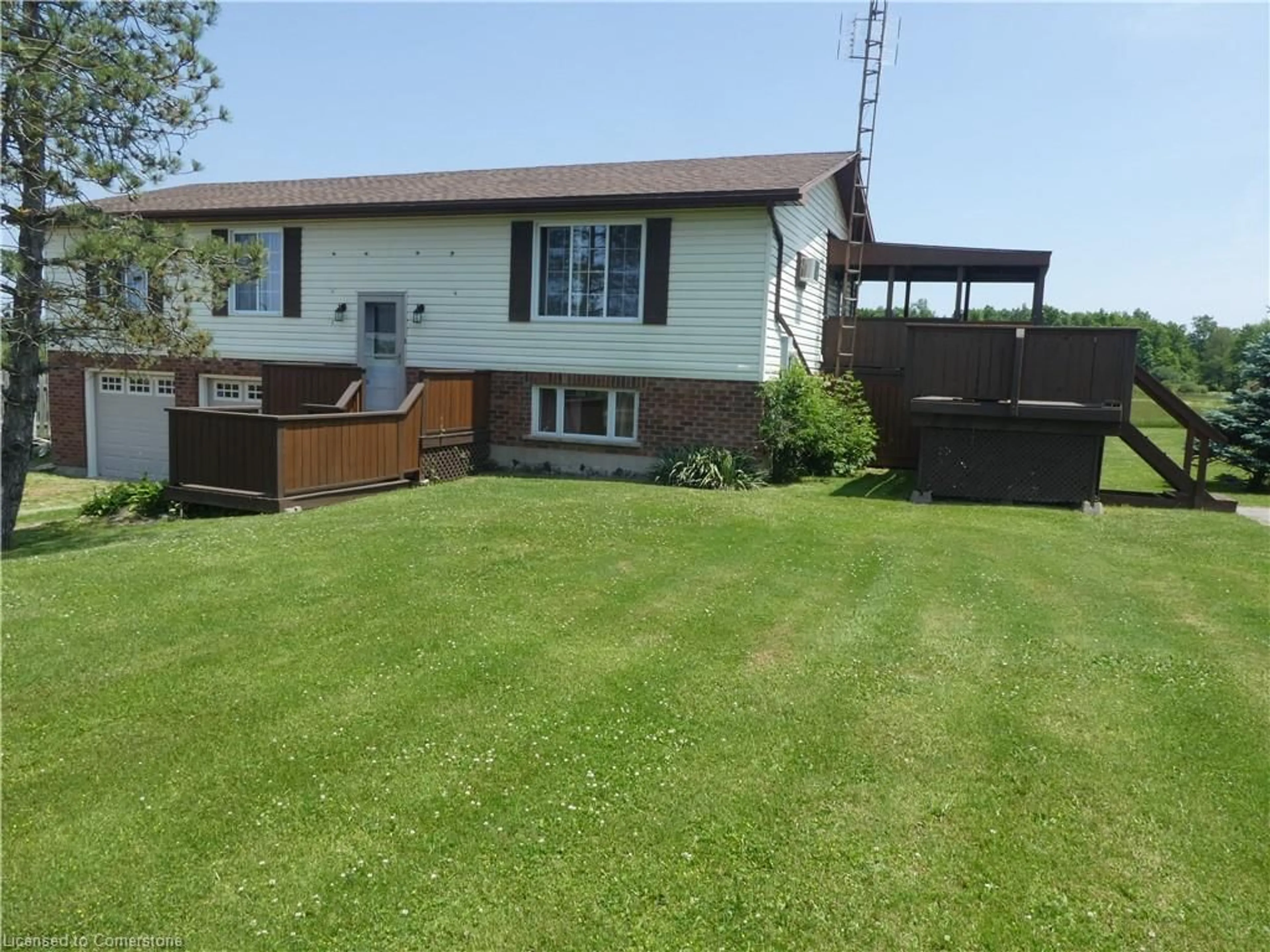 A pic from outside/outdoor area/front of a property/back of a property/a pic from drone, street for 1226 Kohler Rd, Cayuga Ontario N0A 1E0