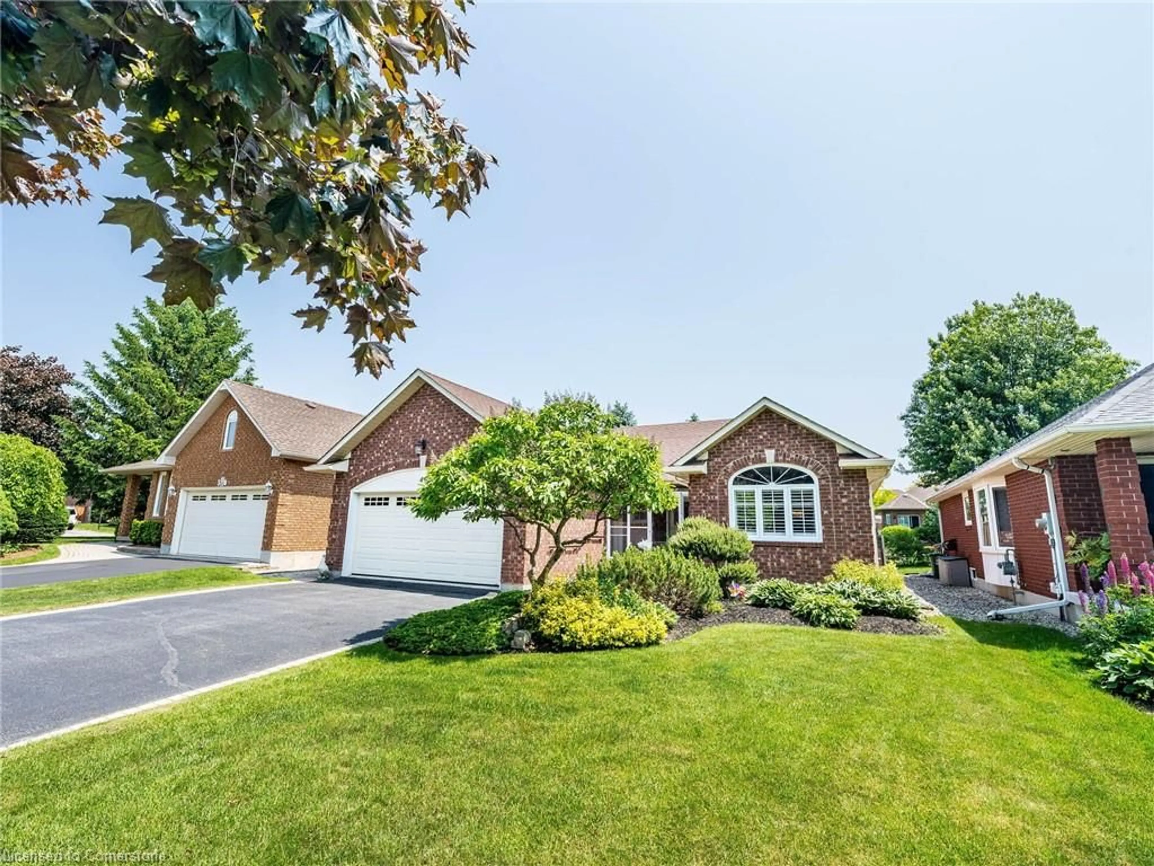 Home with brick exterior material, street for 40 Longyear Dr, Hamilton Ontario L8B 0E1