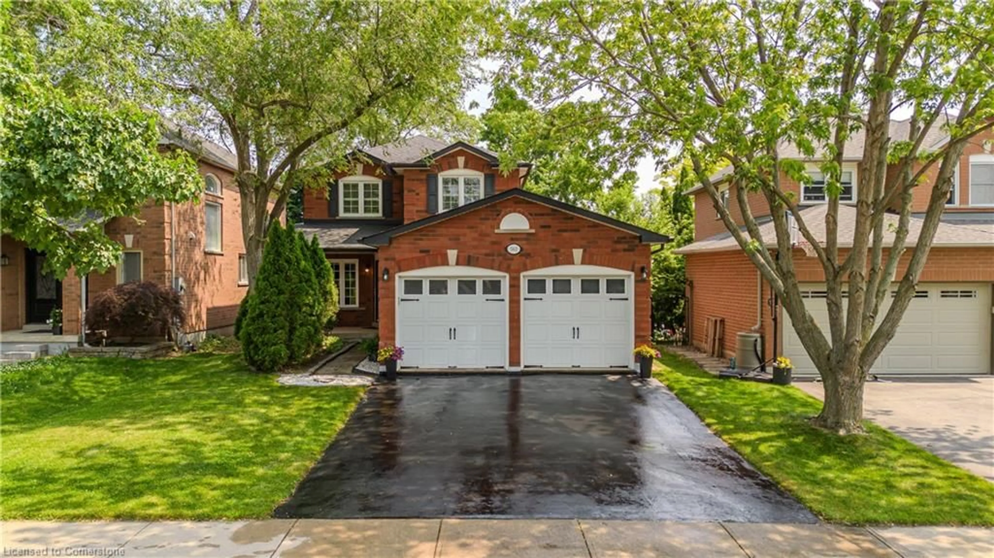Home with brick exterior material, street for 561 Phoebe Cres, Burlington Ontario L7L 6H6