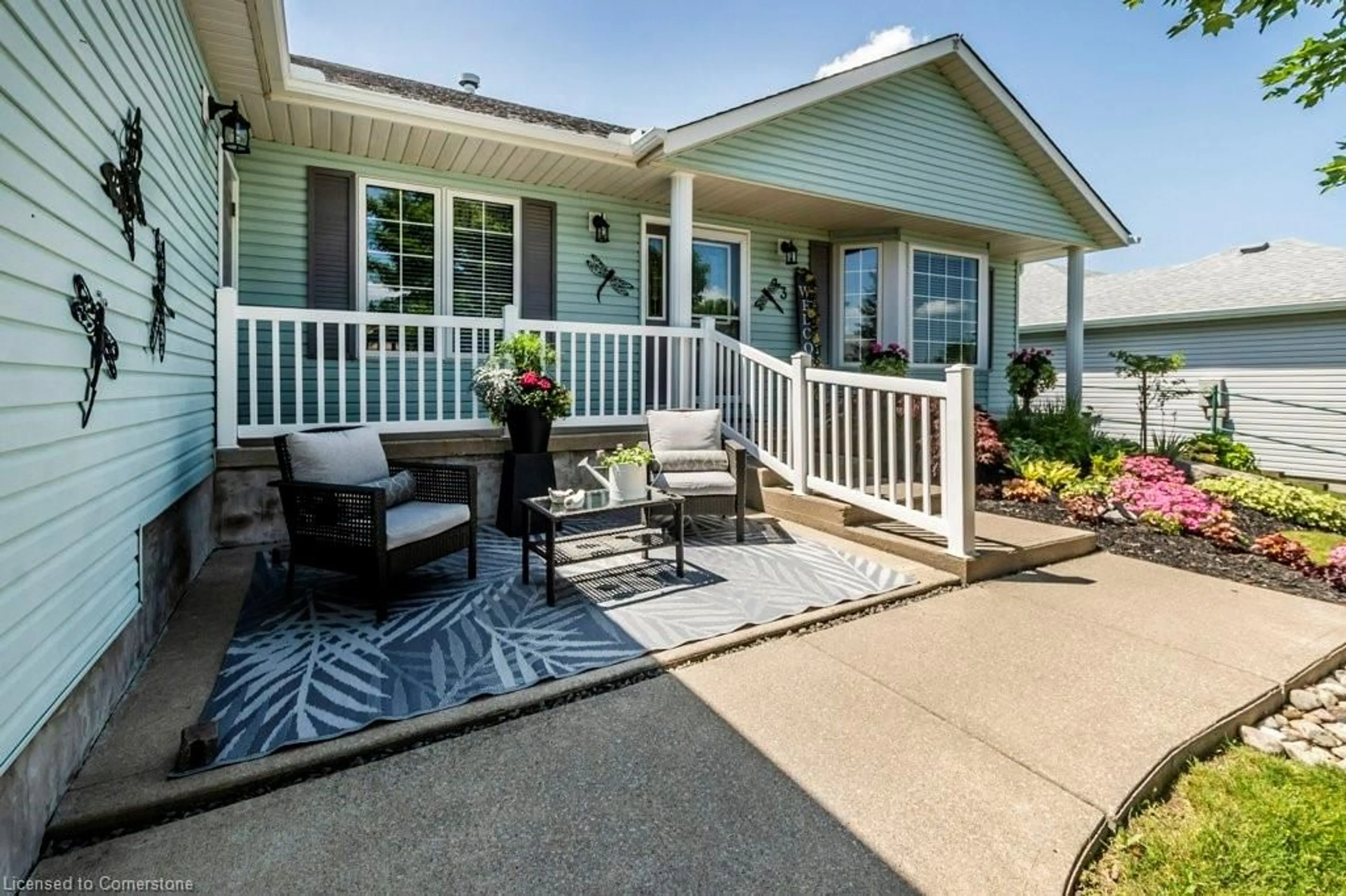 Patio, water/lake/river/ocean view for 3 Heather Pl, New Hamburg Ontario N3A 2G5