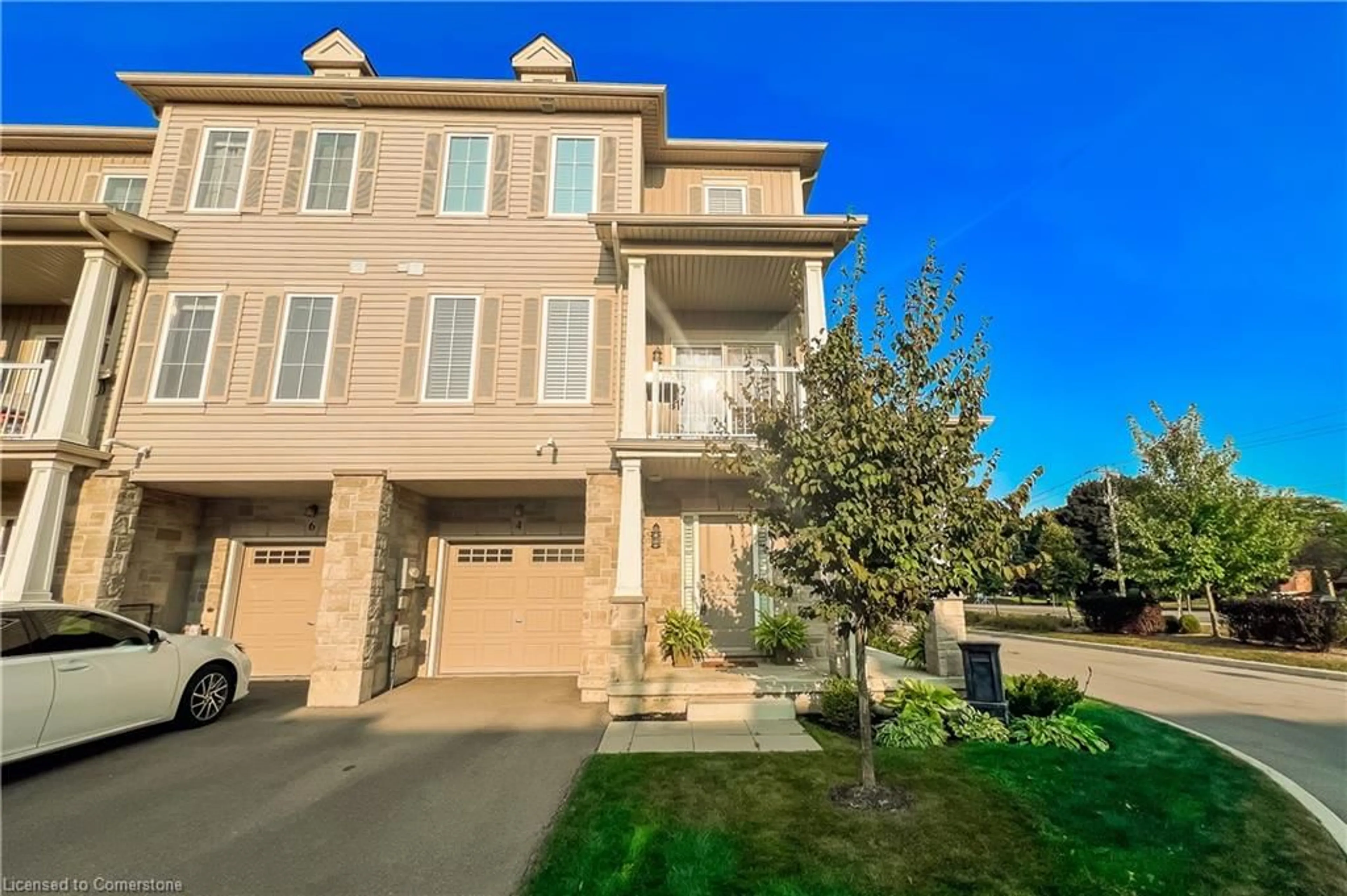 A pic from outside/outdoor area/front of a property/back of a property/a pic from drone, street for 4 Garlent Ave, Ancaster Ontario L9G 3K9