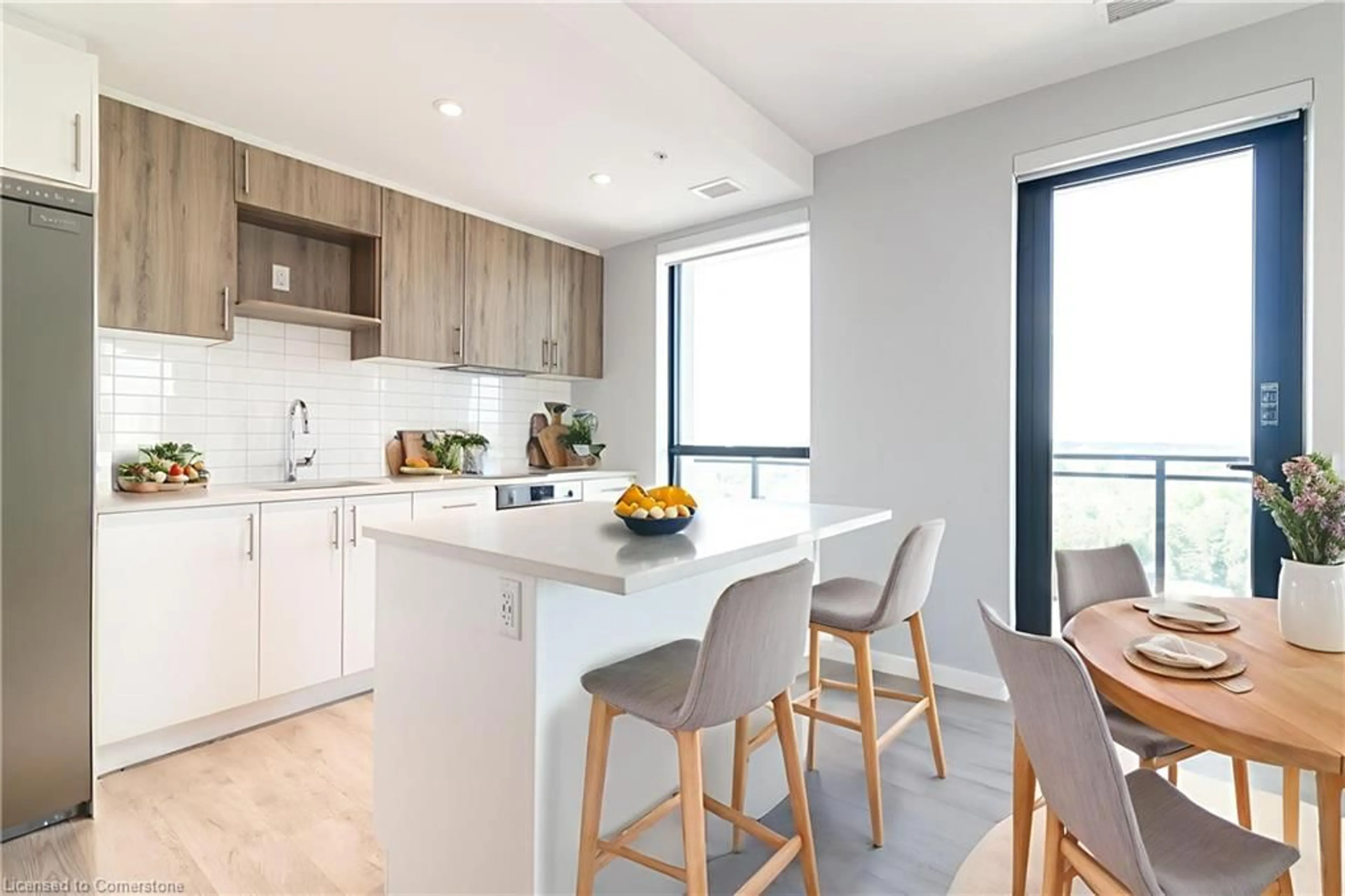 Open concept kitchen, unknown for 181 King St #1414, Waterloo Ontario N2J 0E7