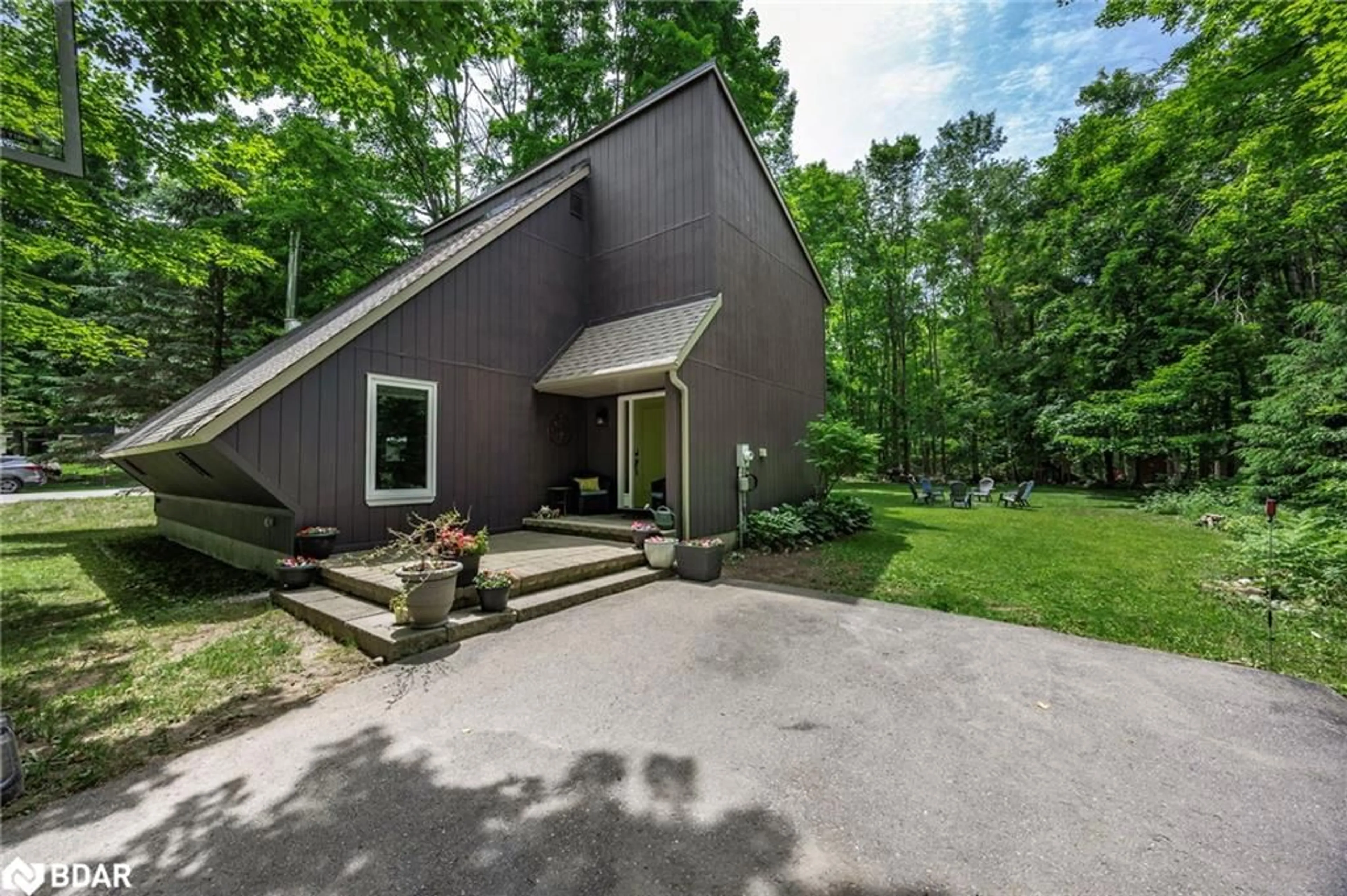 Patio, unknown for 26 Cherry Trail, Sugarbush Ontario L0K 1E0
