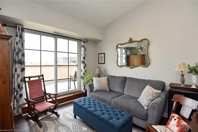 Additional property image - 262 Dundas St Unit 406
