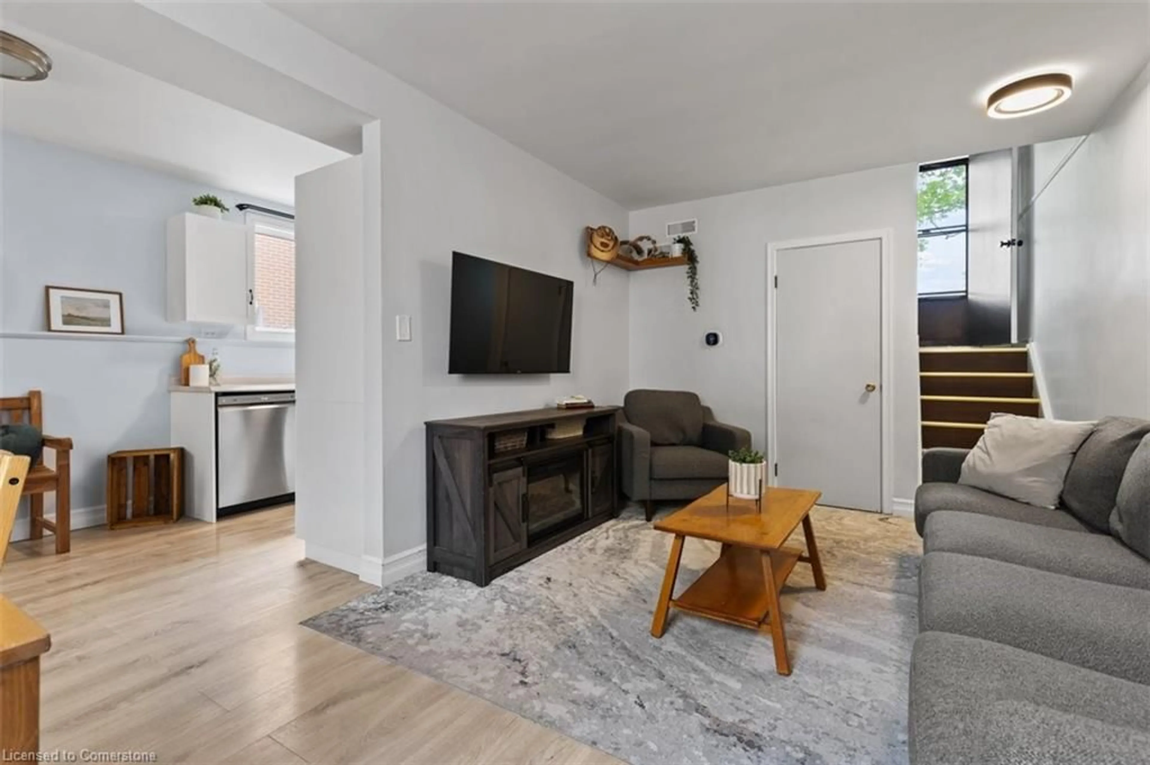 Living room with furniture, unknown for 972 Warwick St, Woodstock Ontario N4S 4S2