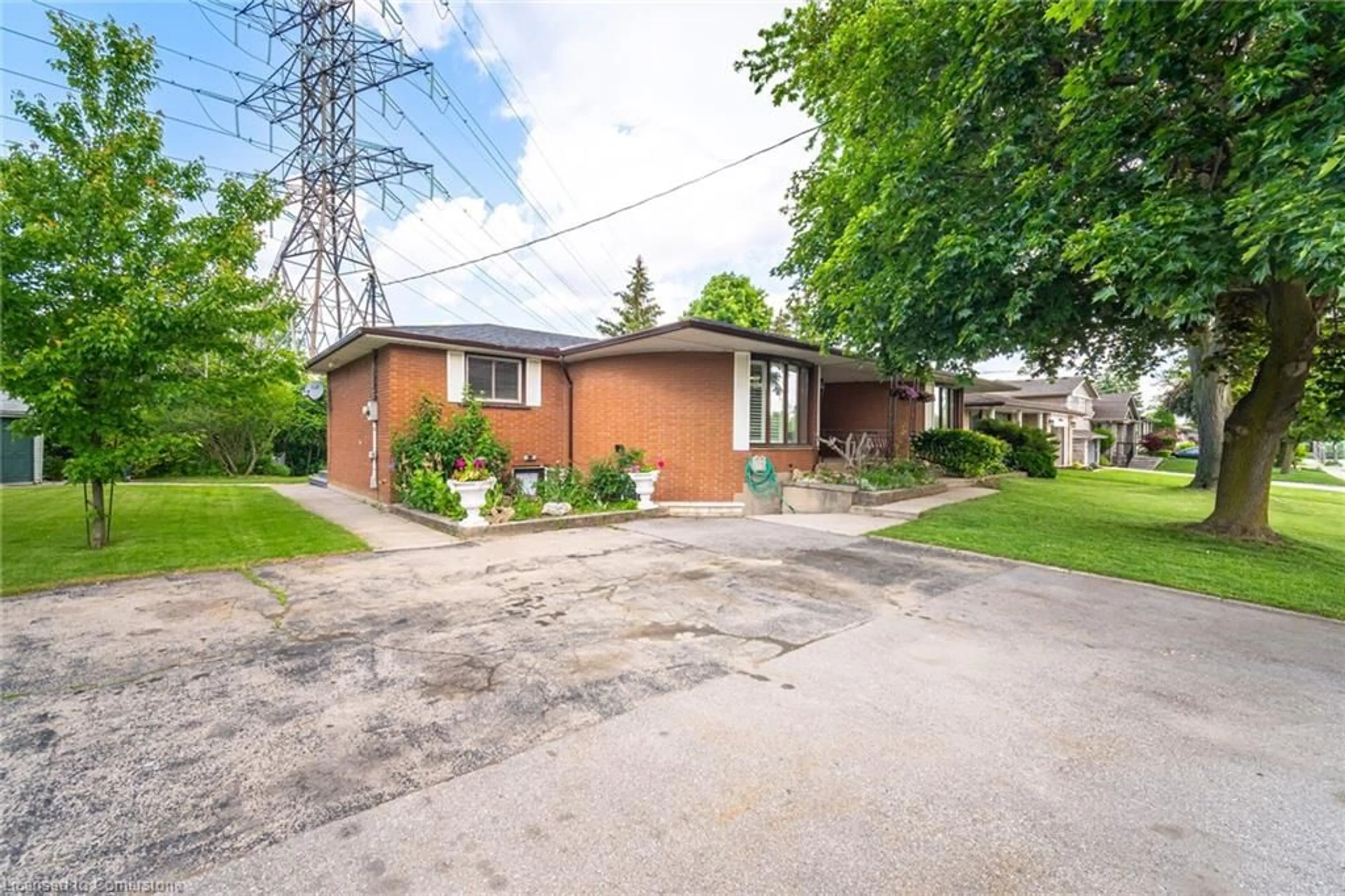Unknown for 500 Mount Albion Rd, Hamilton Ontario L8K 6E1
