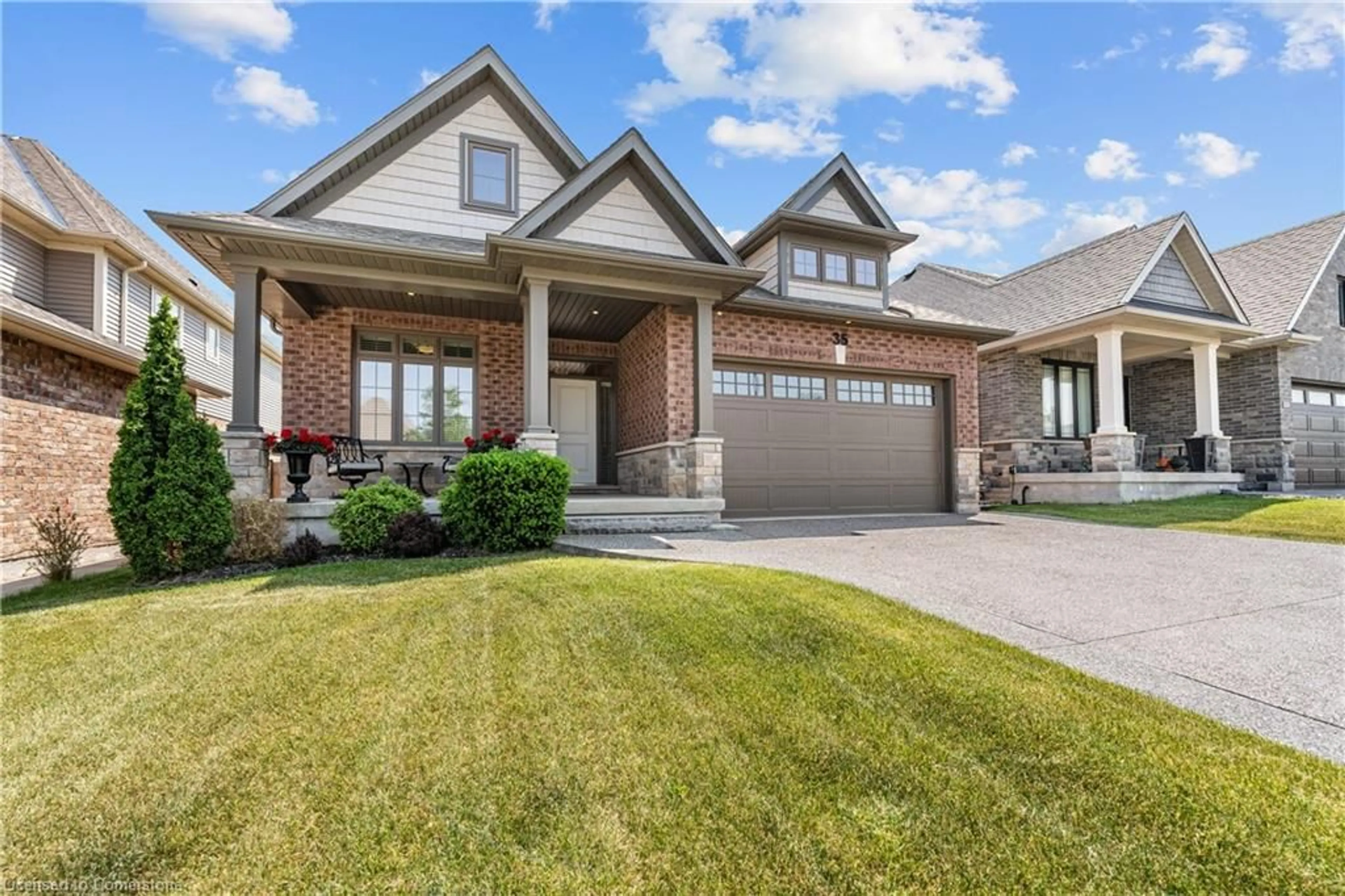 Home with brick exterior material, street for 35 Secord Street St, Thorold Ontario L2V 0E6