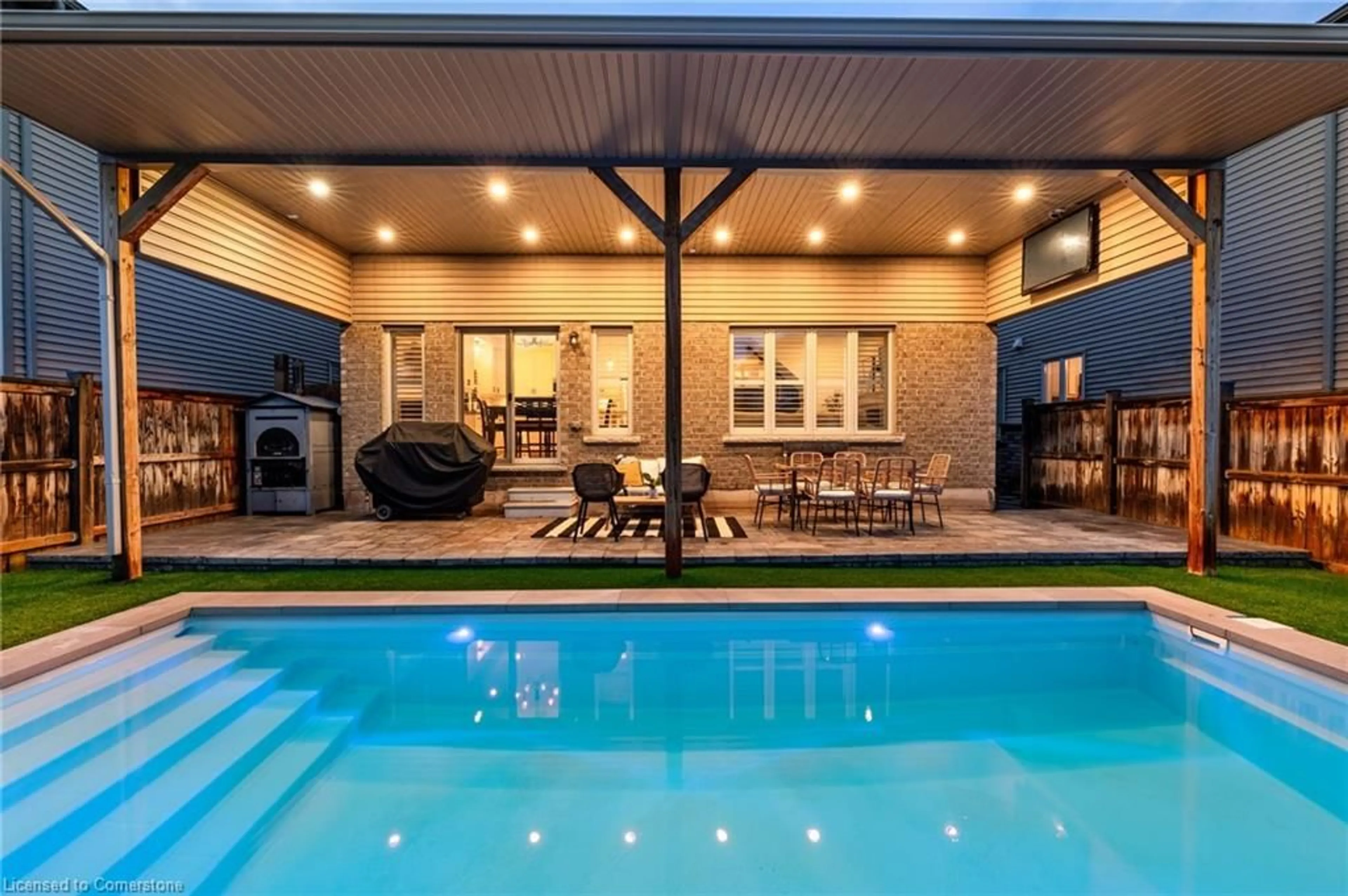 Pool for 4884 Allan Crt, Beamsville Ontario L3J 1M3