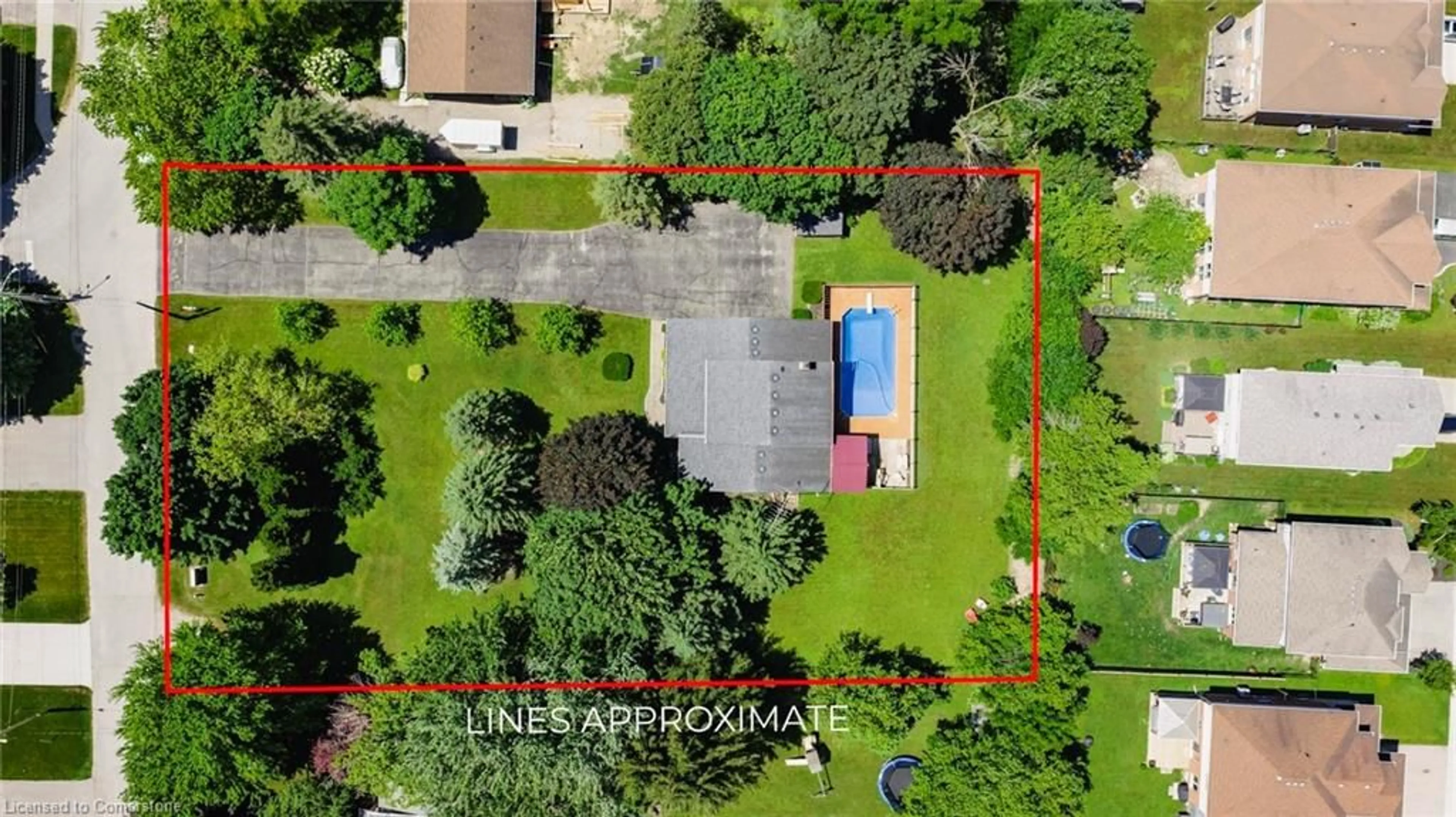 A pic from outside/outdoor area/front of a property/back of a property/a pic from drone, building for 1061 Henry St, Wellesley Ontario N0B 2T0