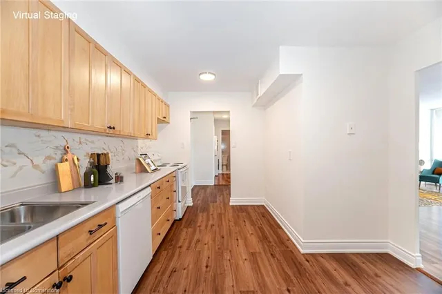 Additional image 41 of 714 The West Mall Unit 811
