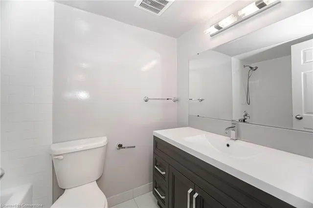 Additional image 14 of 714 The West Mall Unit 811
