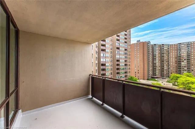 Additional image 9 of 714 The West Mall Unit 811