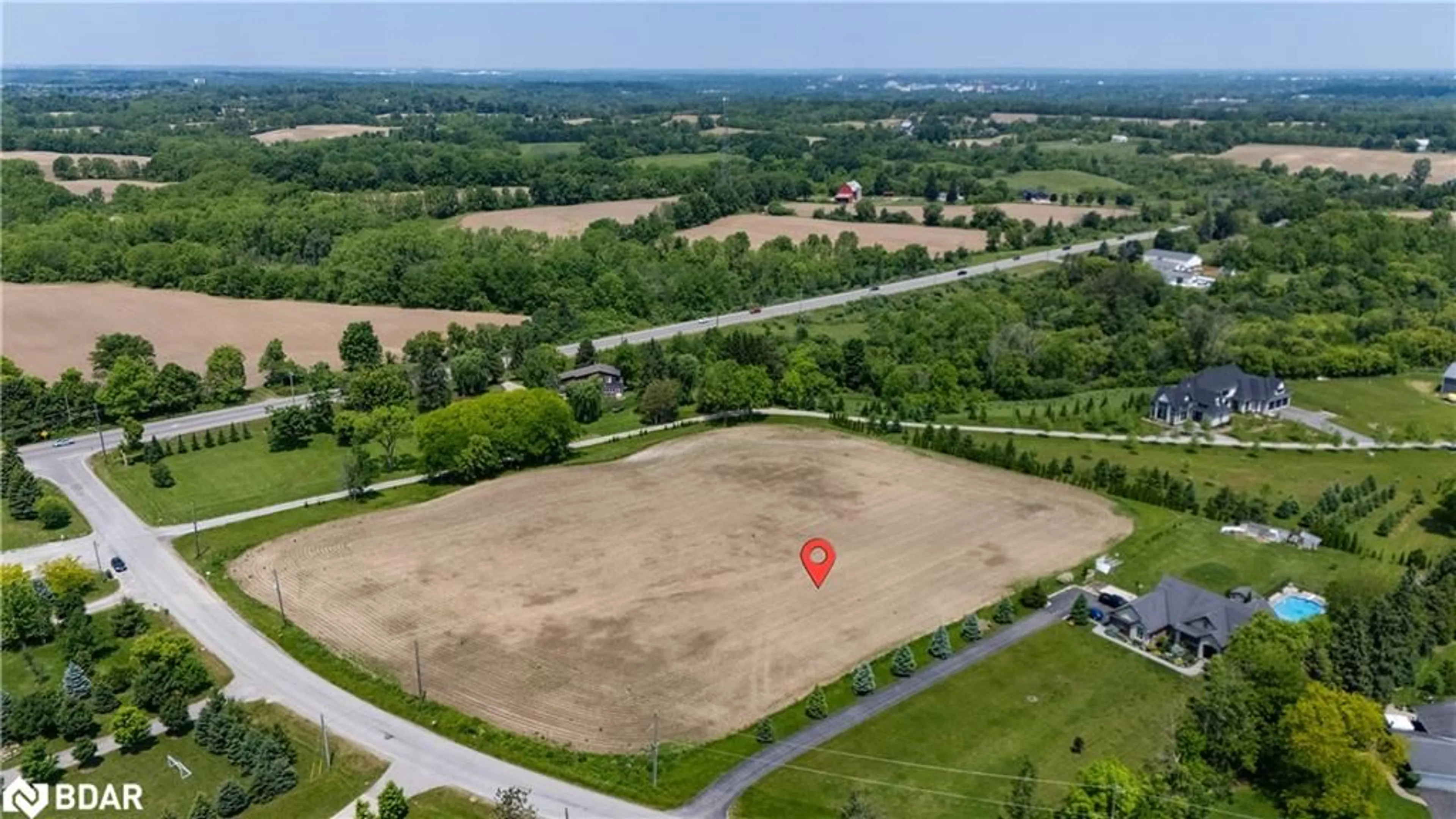 A pic from outside/outdoor area/front of a property/back of a property/a pic from drone, unknown for 12 River Rd, Brantford Ontario N3T 5L6