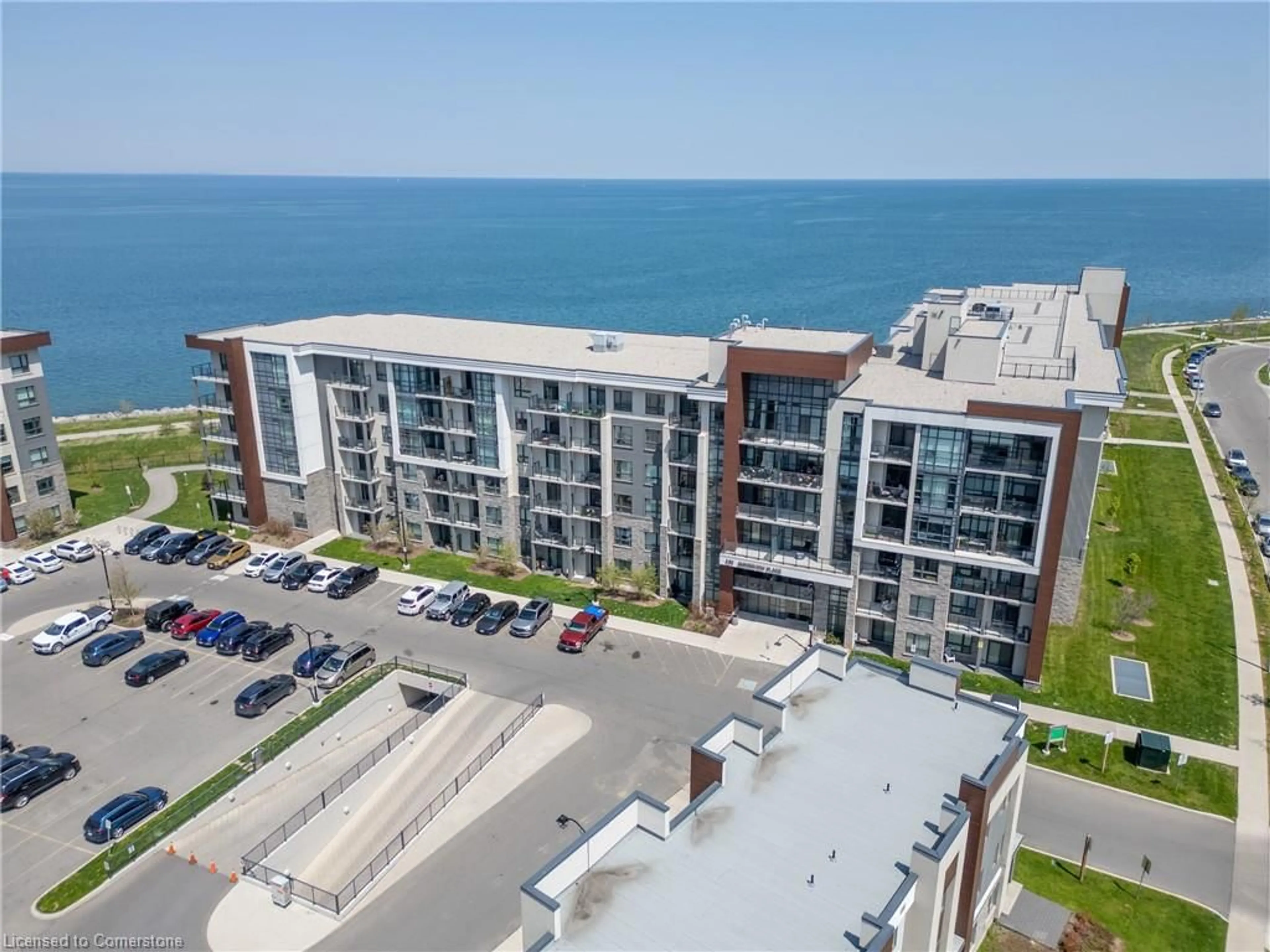 A pic from outside/outdoor area/front of a property/back of a property/a pic from drone, unknown for 101 Shoreview Pl #239, Hamilton Ontario L8E 0K2