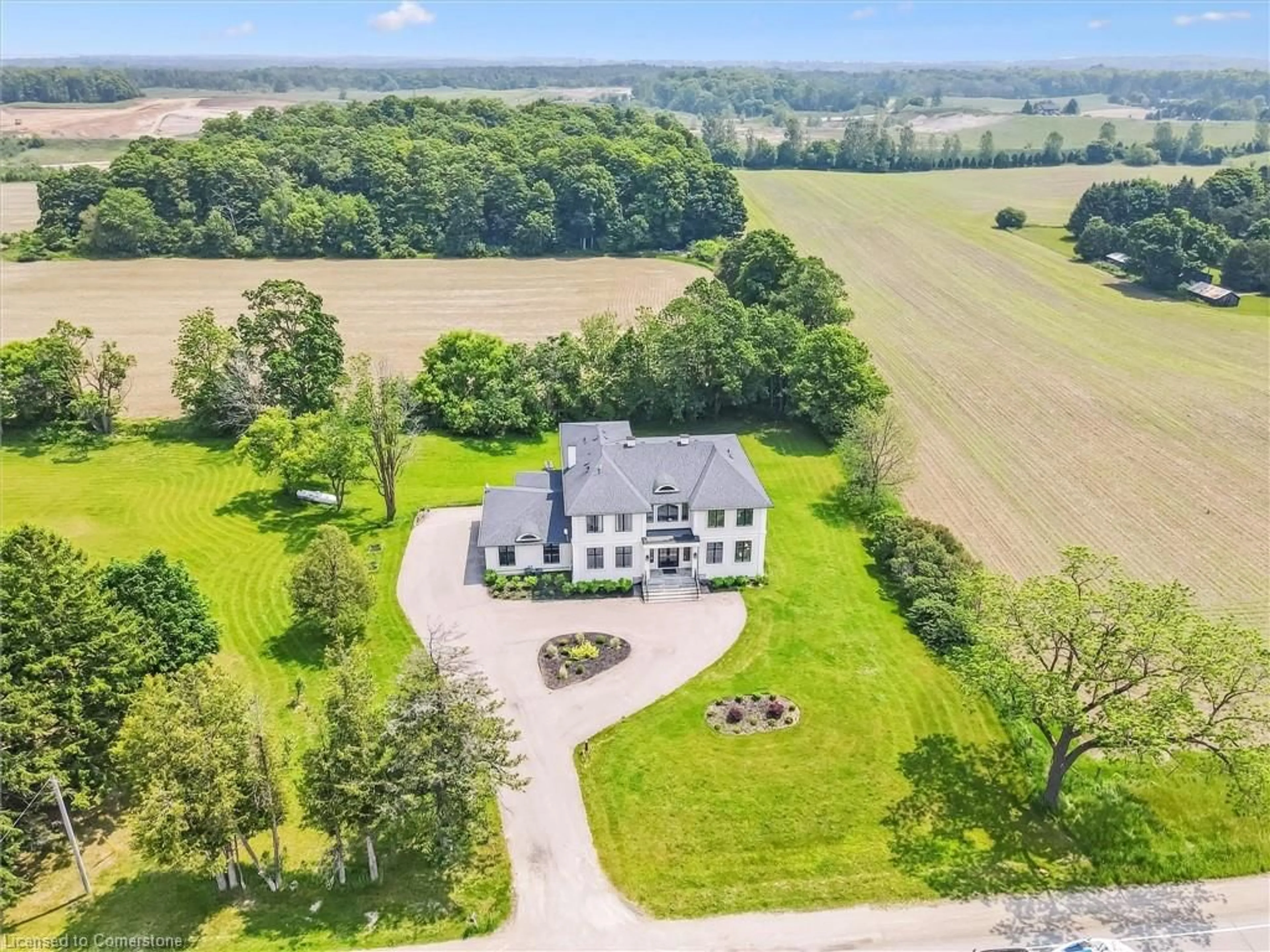 A pic from outside/outdoor area/front of a property/back of a property/a pic from drone, unknown for 4507 Wellington Rd 32, Cambridge Ontario N3C 2V4