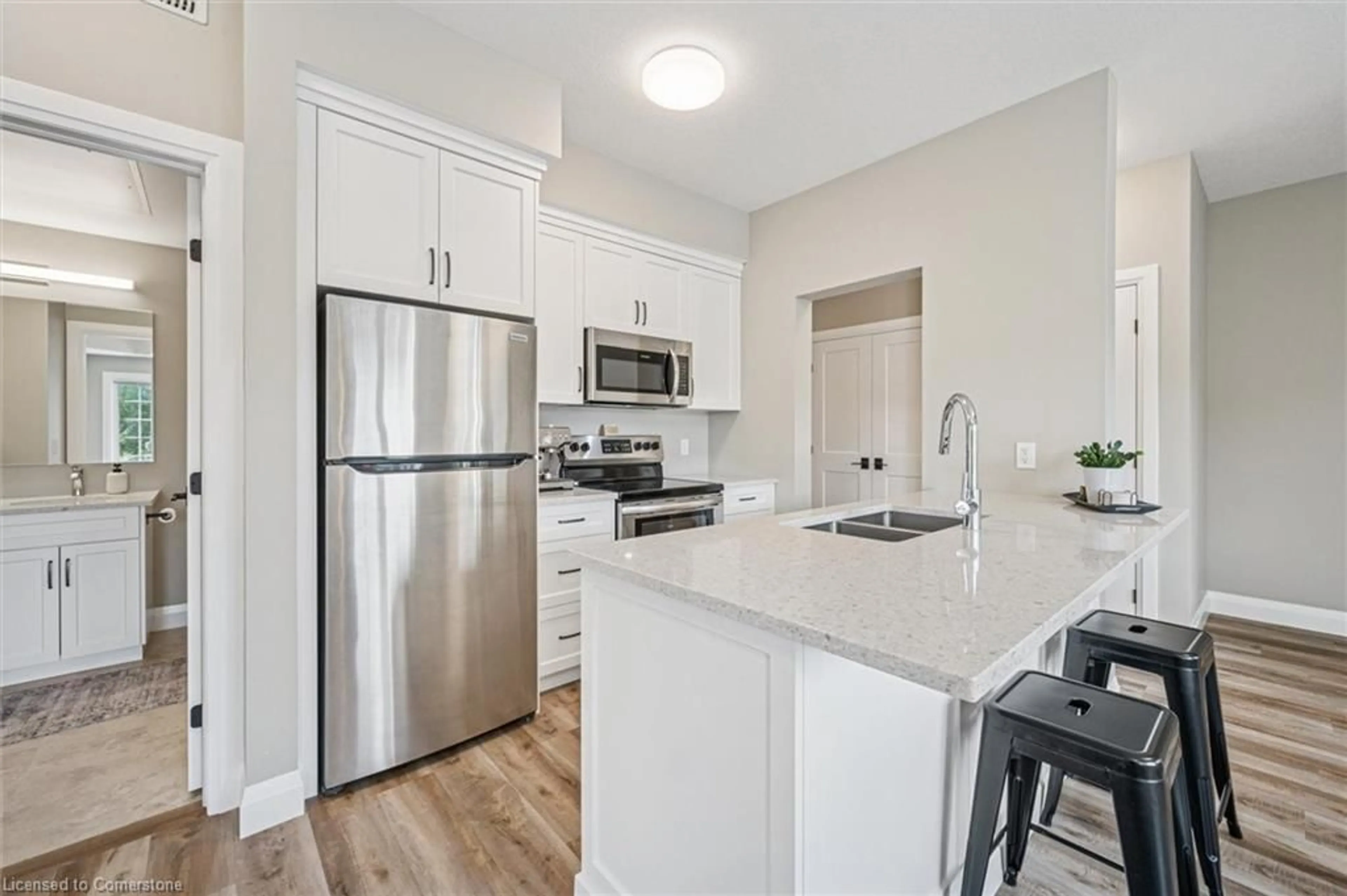 Standard kitchen, unknown for 25 Murray Court Crt #5, Milverton Ontario N0K 1M0