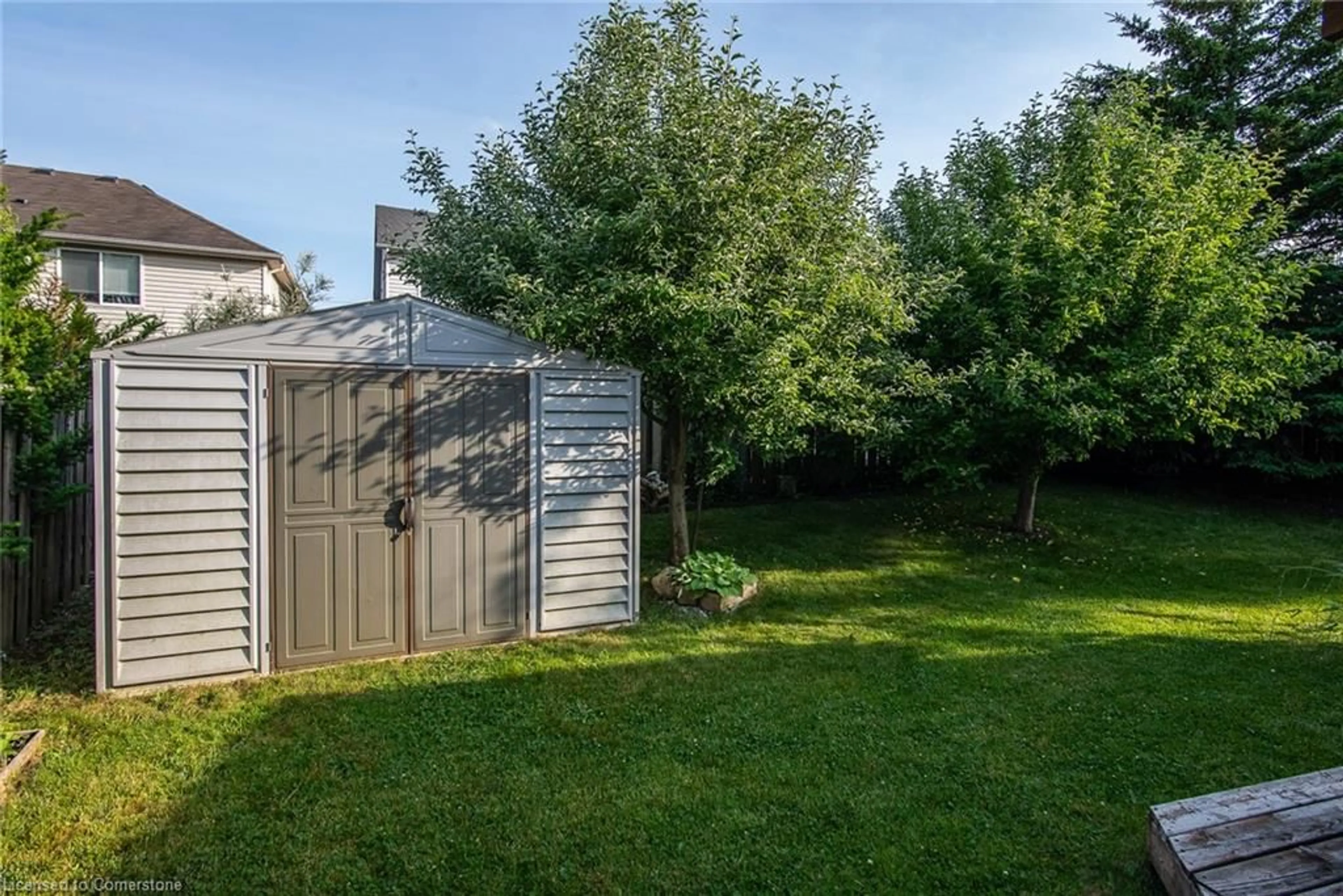 Shed for 71 Dubrick Cres, Kitchener Ontario N2E 4A7