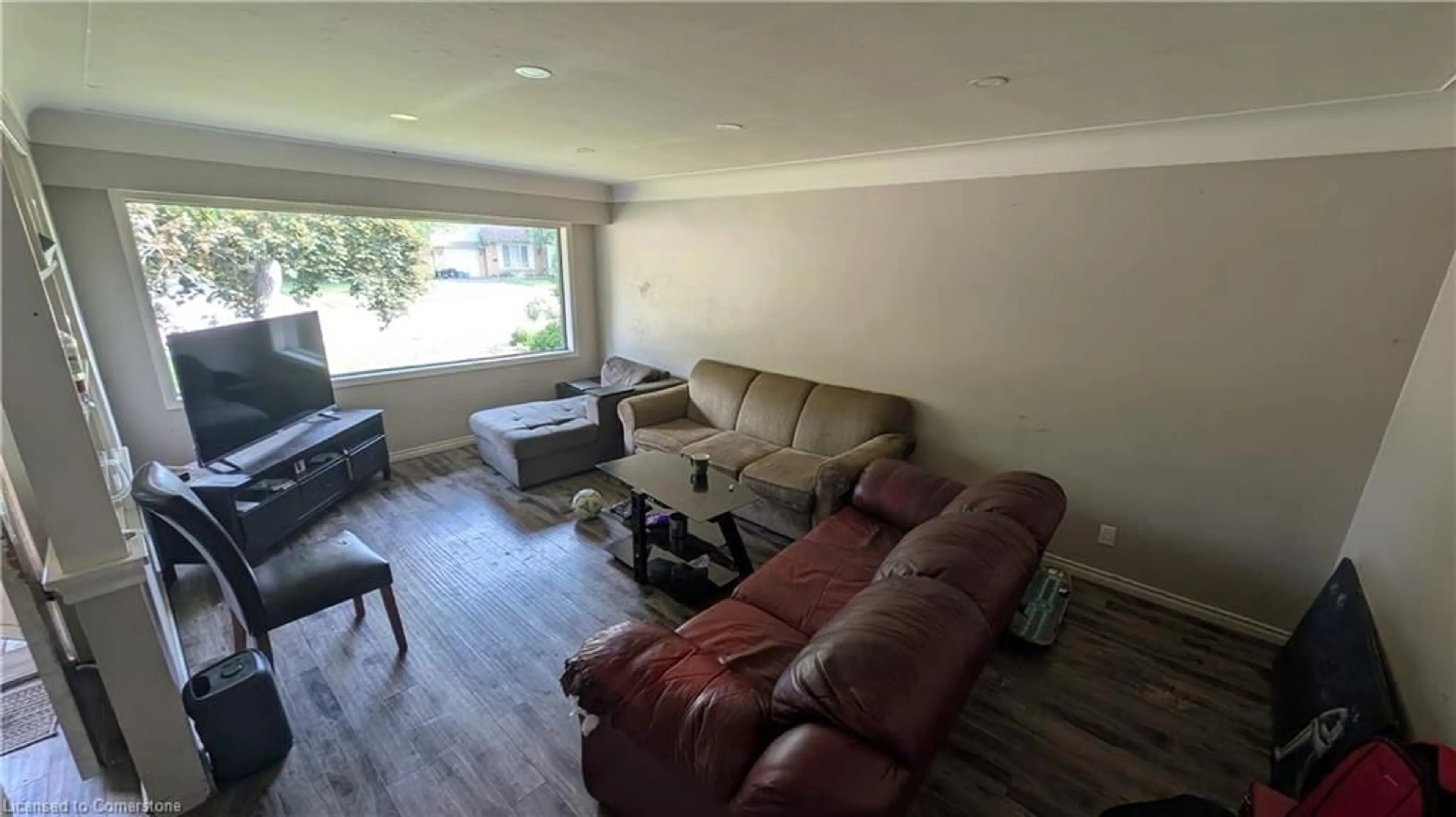 Living room with furniture, unknown for 109 Noecker St, Waterloo Ontario N2J 2R7